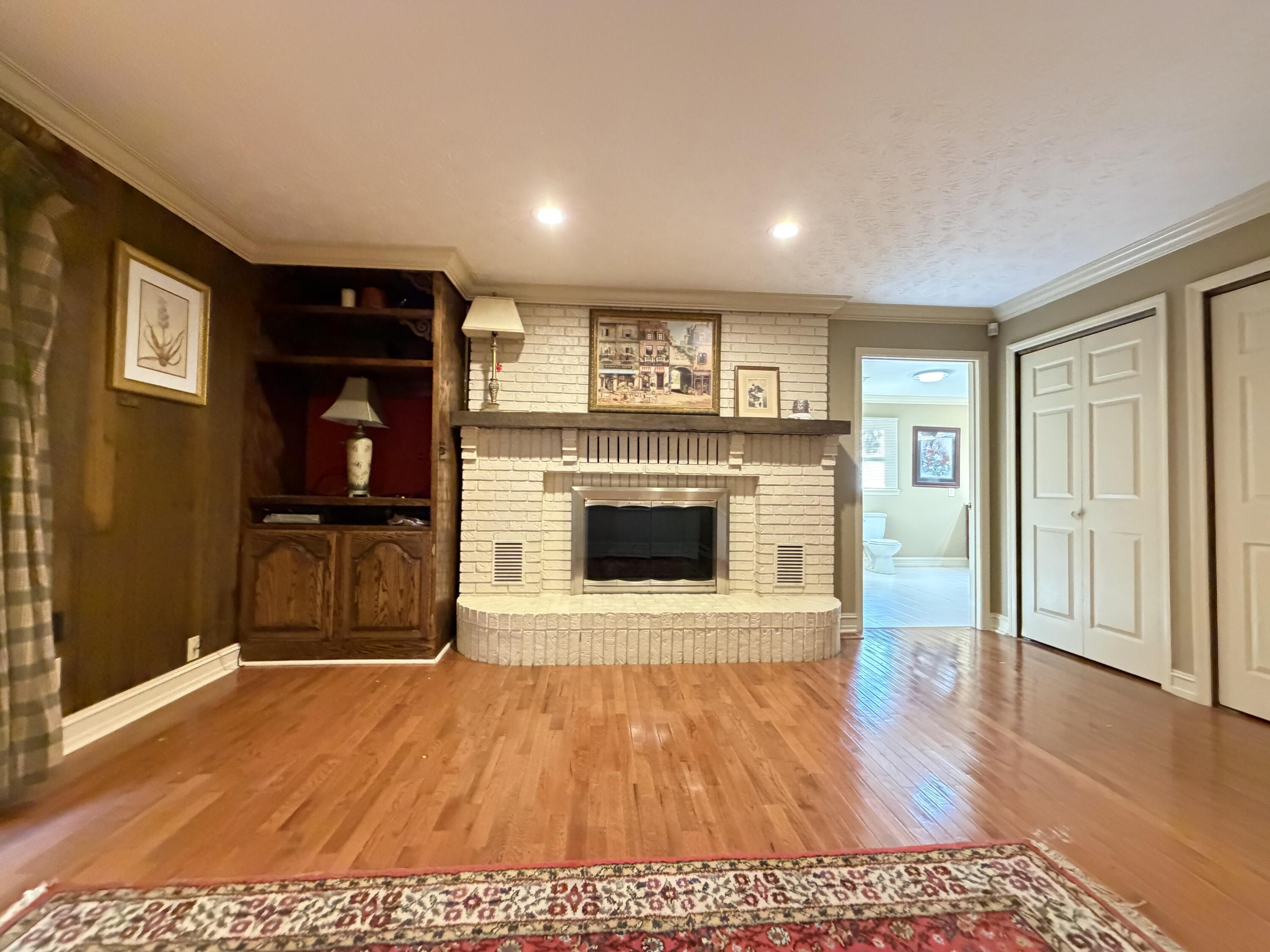 891 Woodland Hills Property Photo 50
