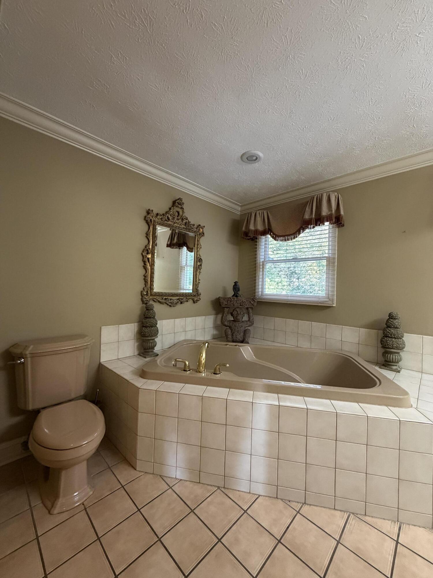 891 Woodland Hills Property Photo 73