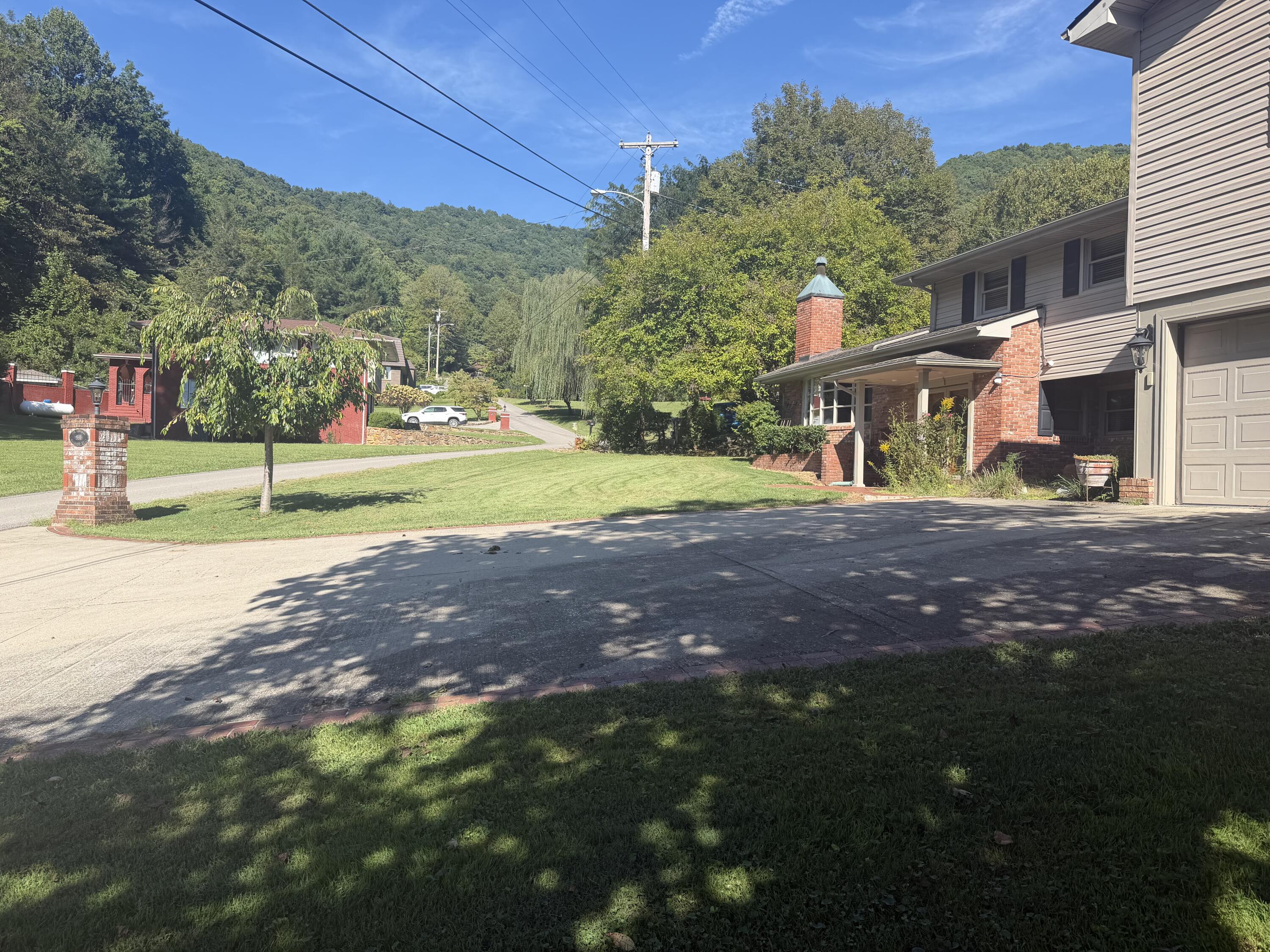 891 Woodland Hills Property Photo 101