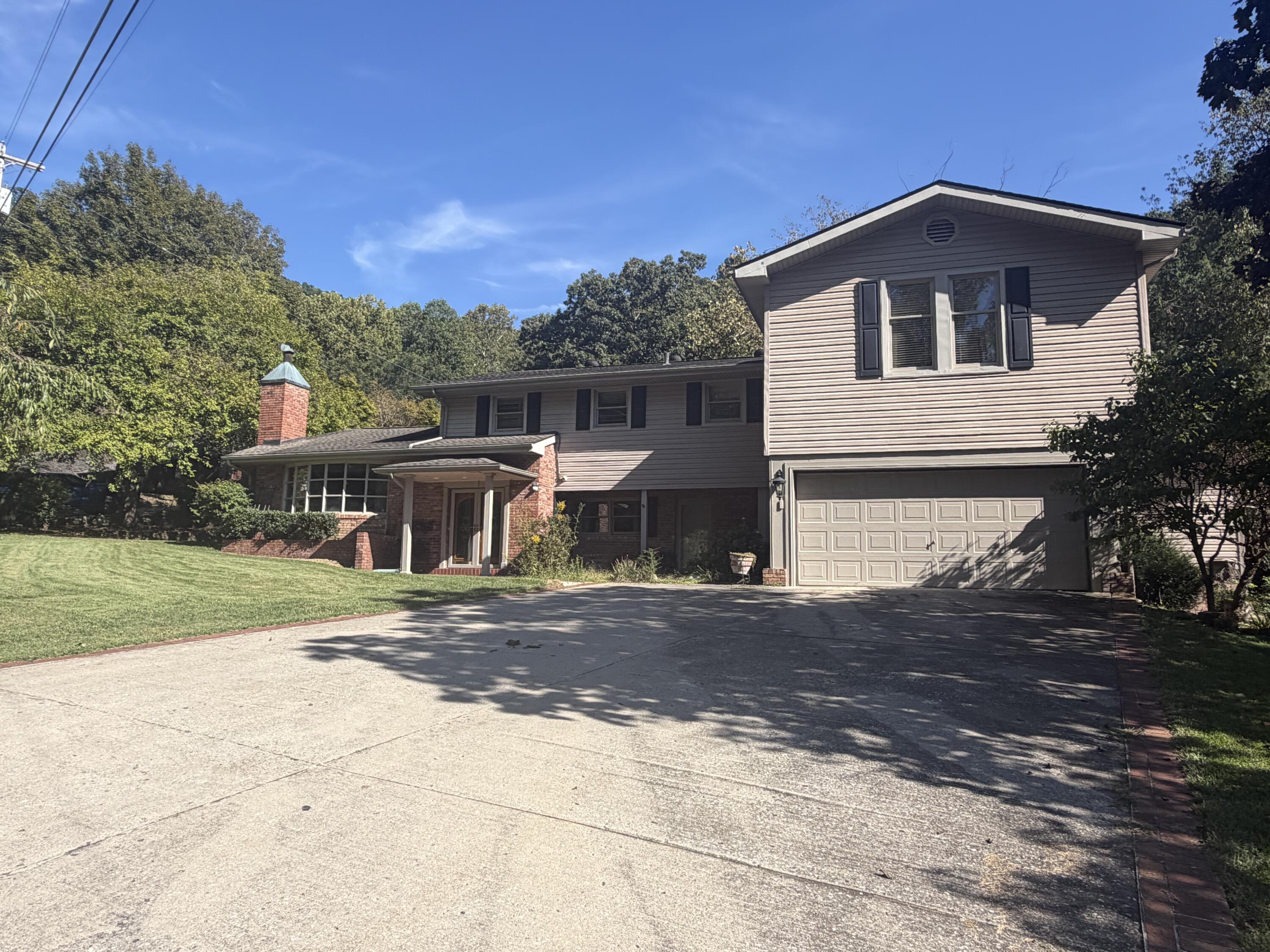891 Woodland Hills Property Photo 103