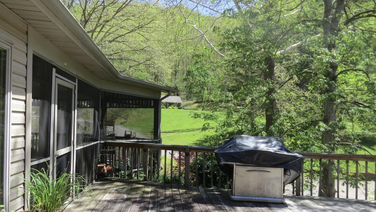 891 Woodland Hills Property Photo 108