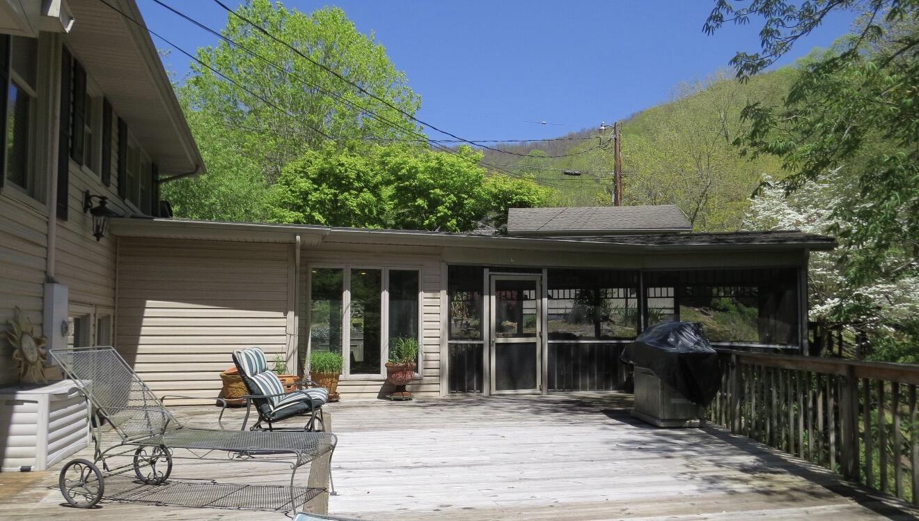 891 Woodland Hills Property Photo 116