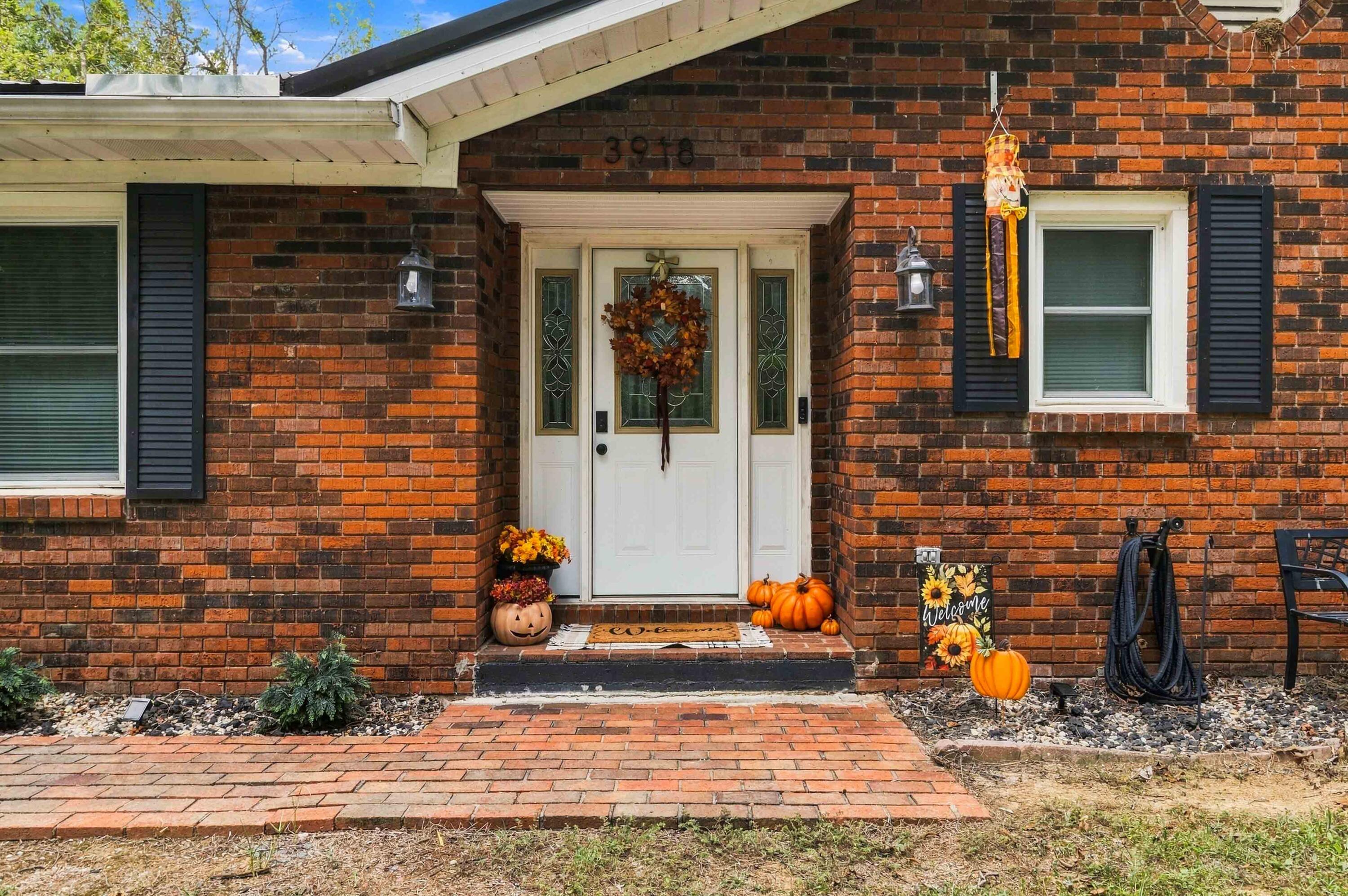 3918 Hickory Hill Drive Property Photo 5