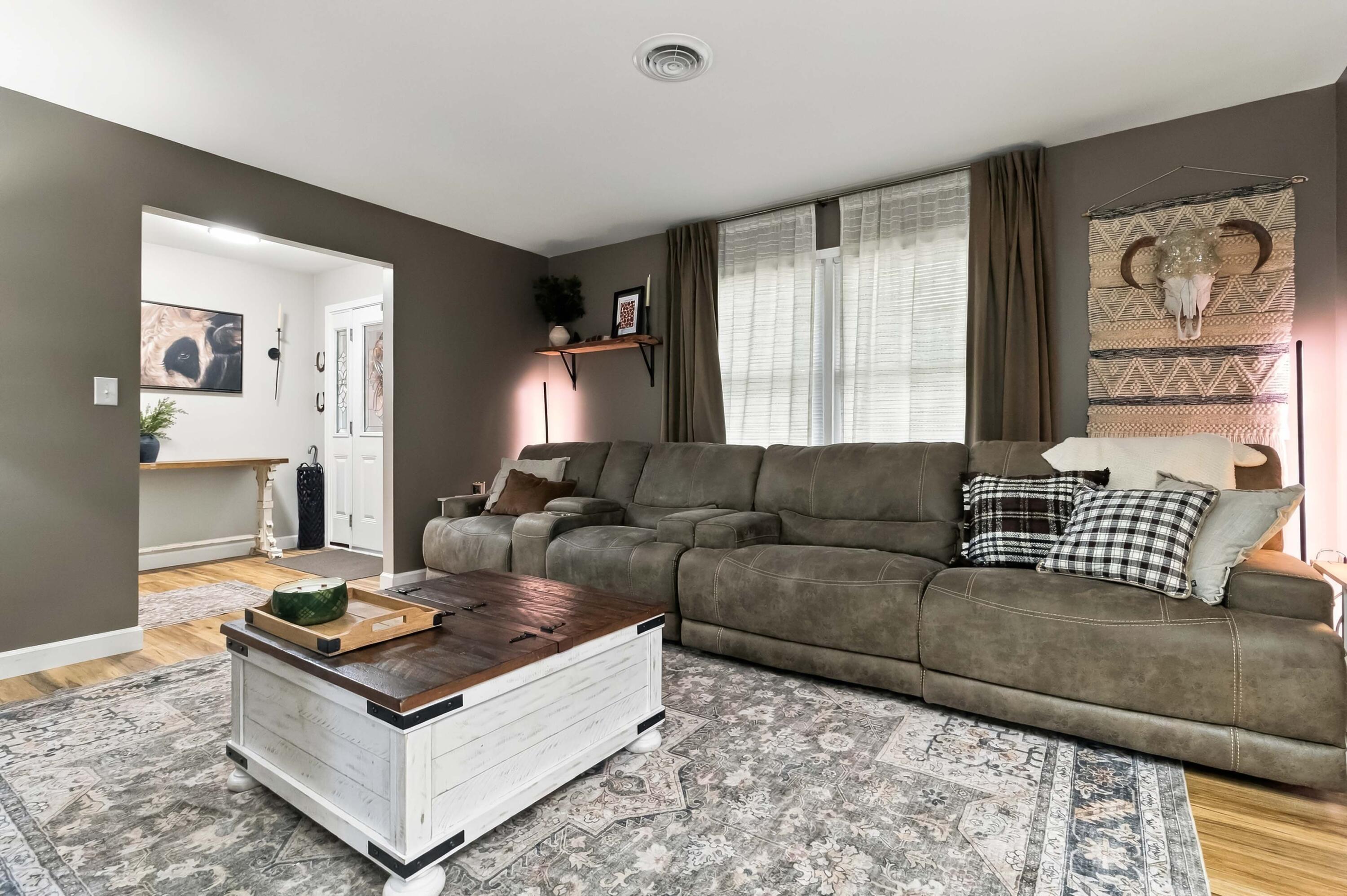3918 Hickory Hill Drive Property Photo 10