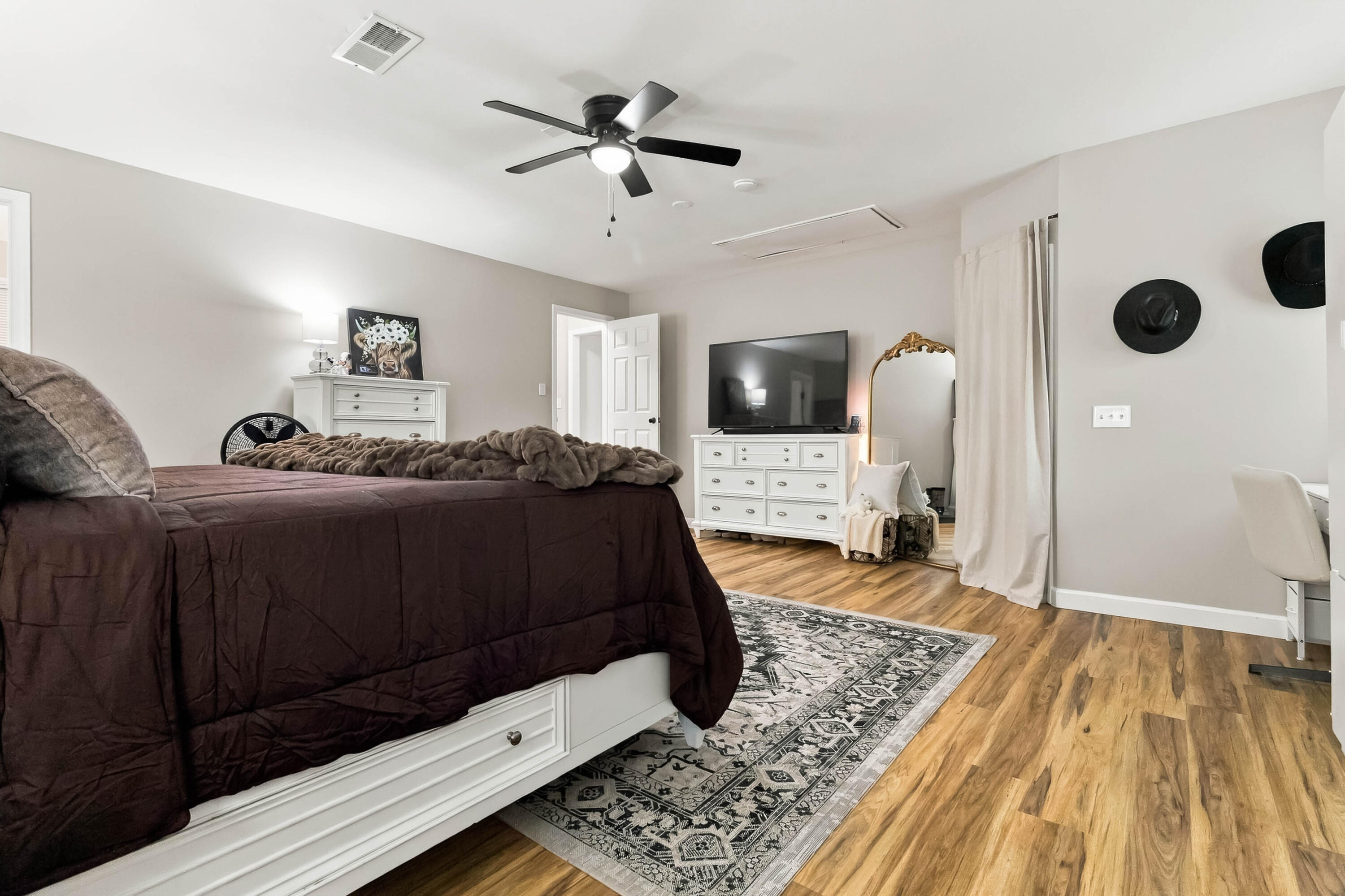 3918 Hickory Hill Drive Property Photo 28