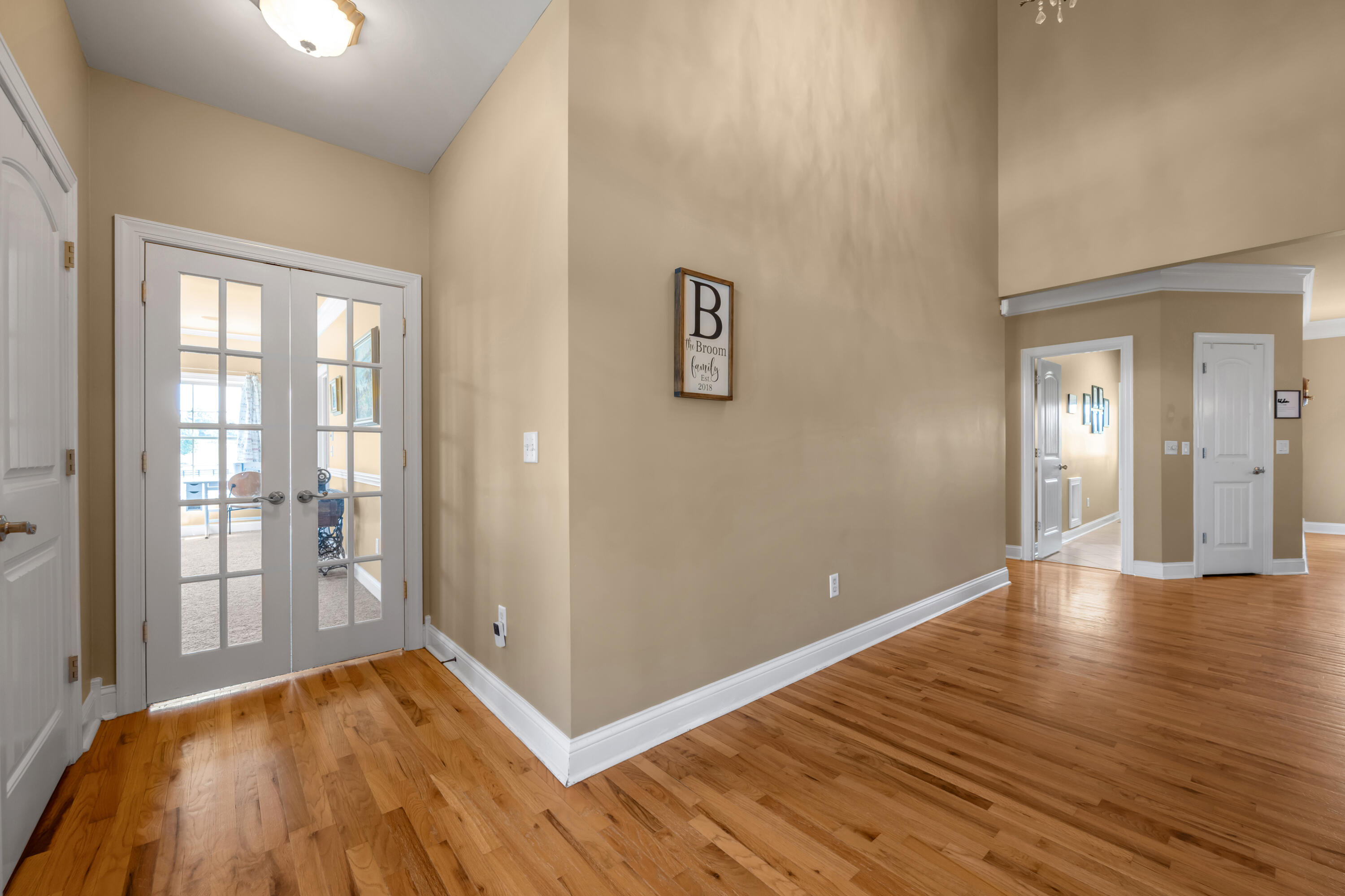 528 Ranier Drive Property Photo 5