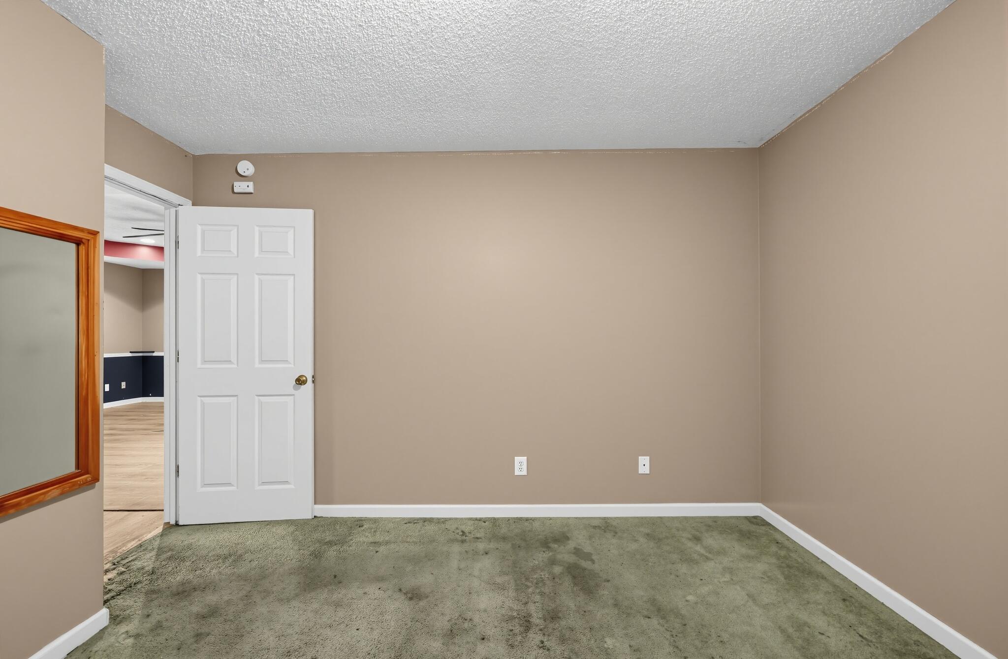 111 Oakdale Drive Property Photo 16