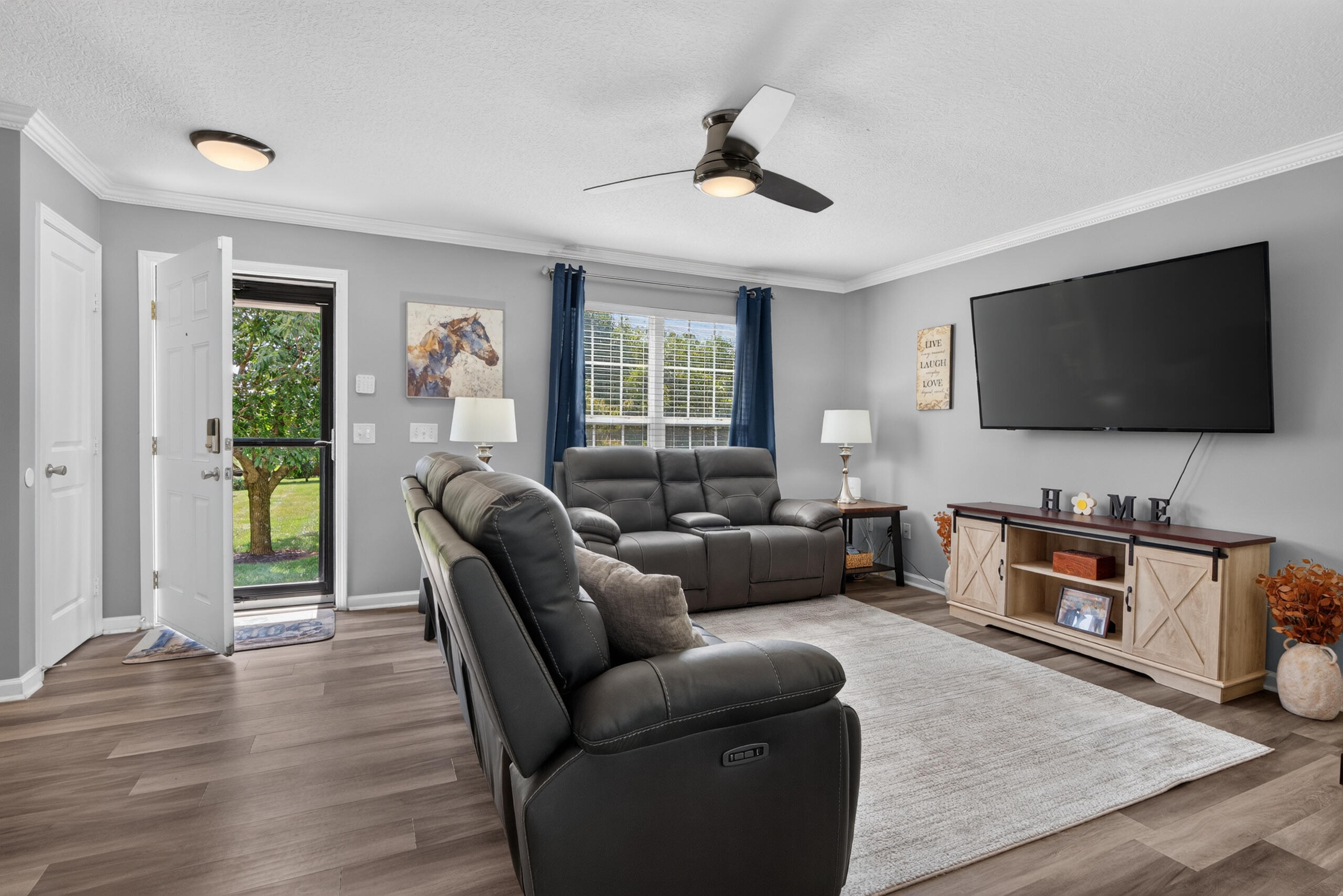 2497 Aristocracy Circle Property Photo 3