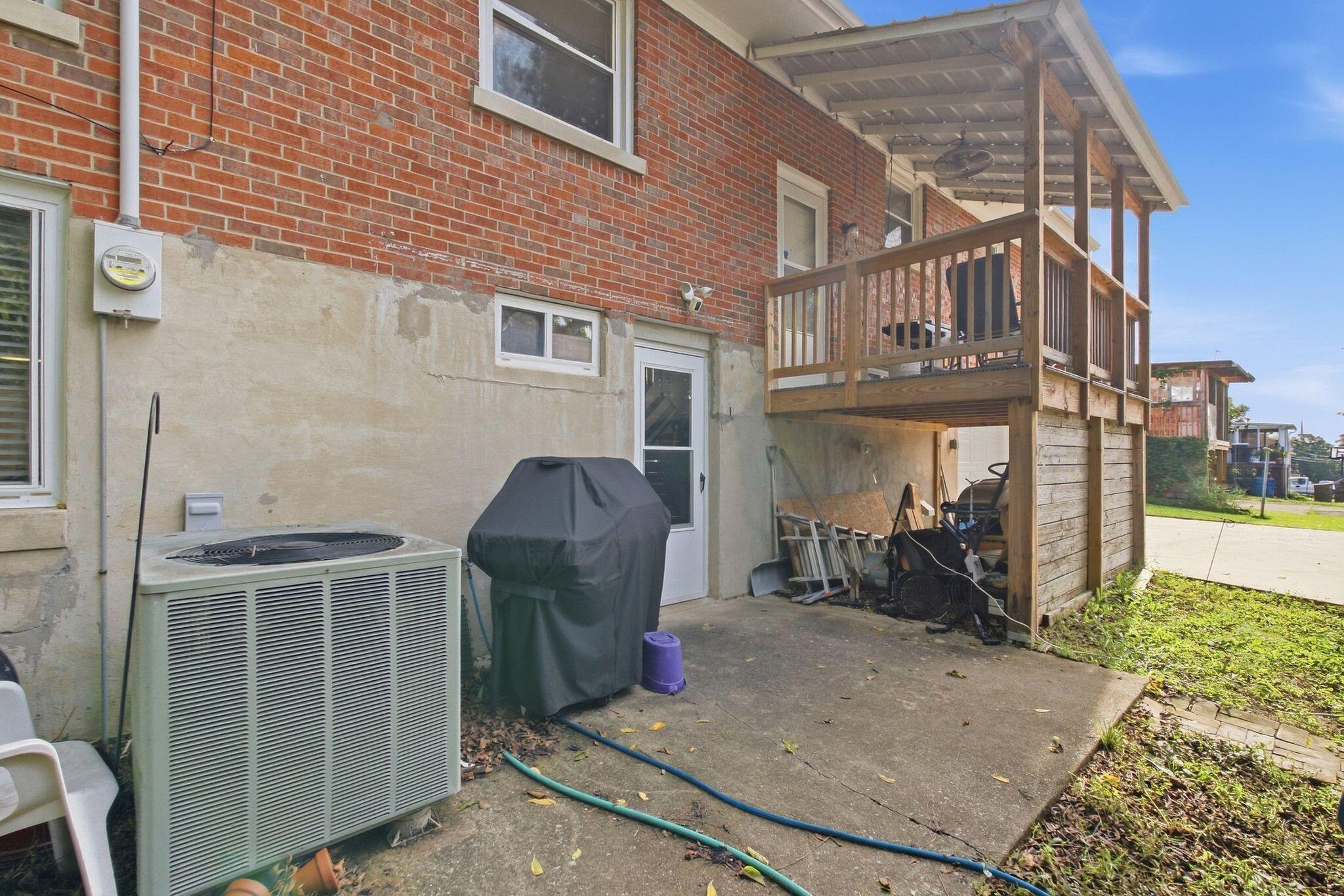 207 W Main Street Property Photo 24