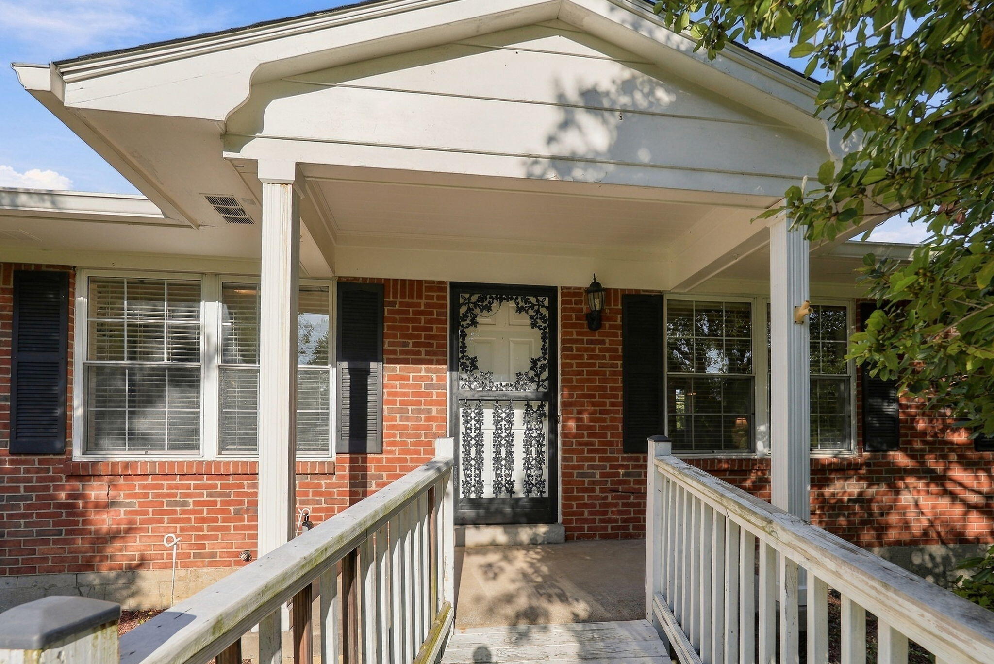 3185 Carriage Lane Property Photo 4
