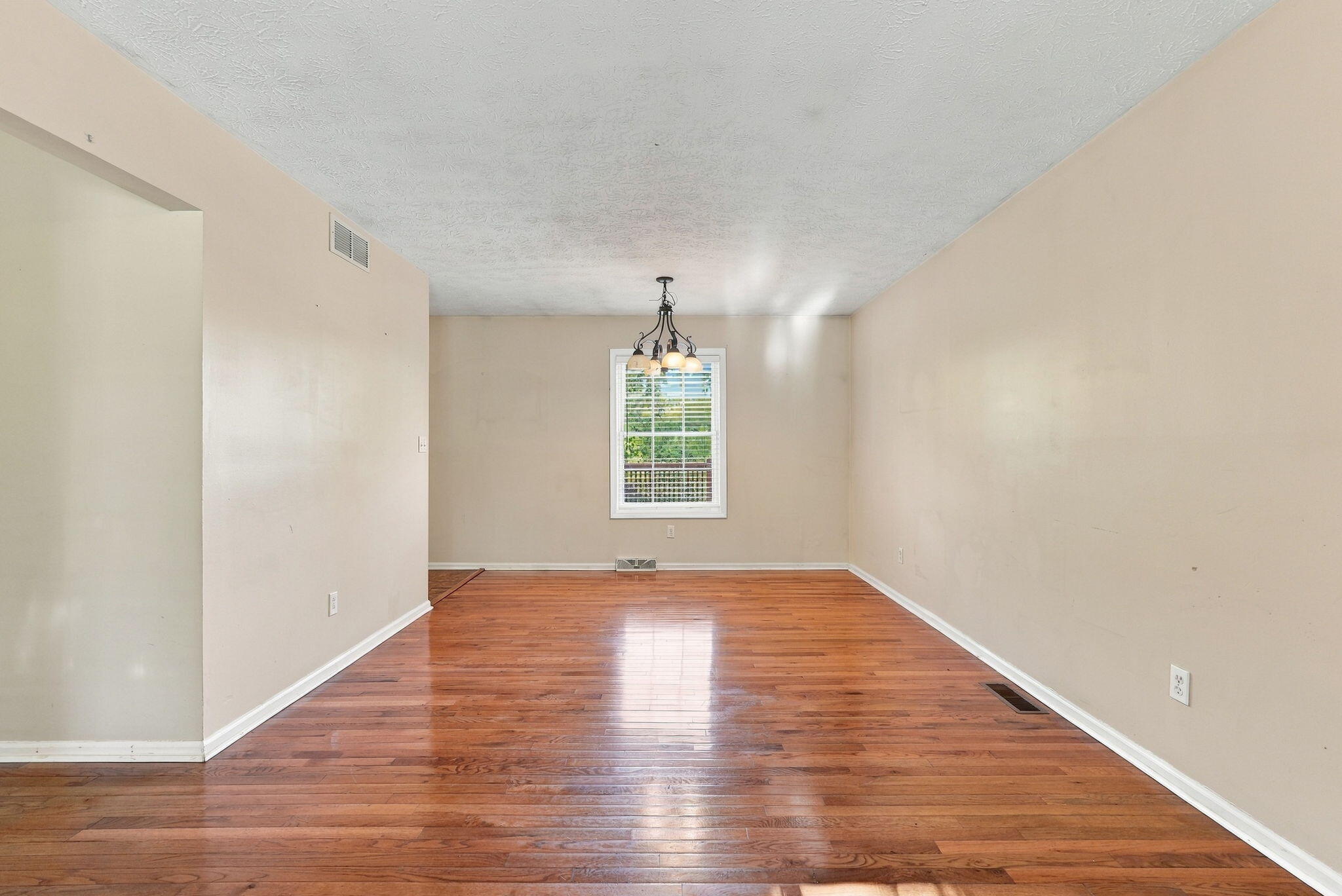 3185 Carriage Lane Property Photo 9