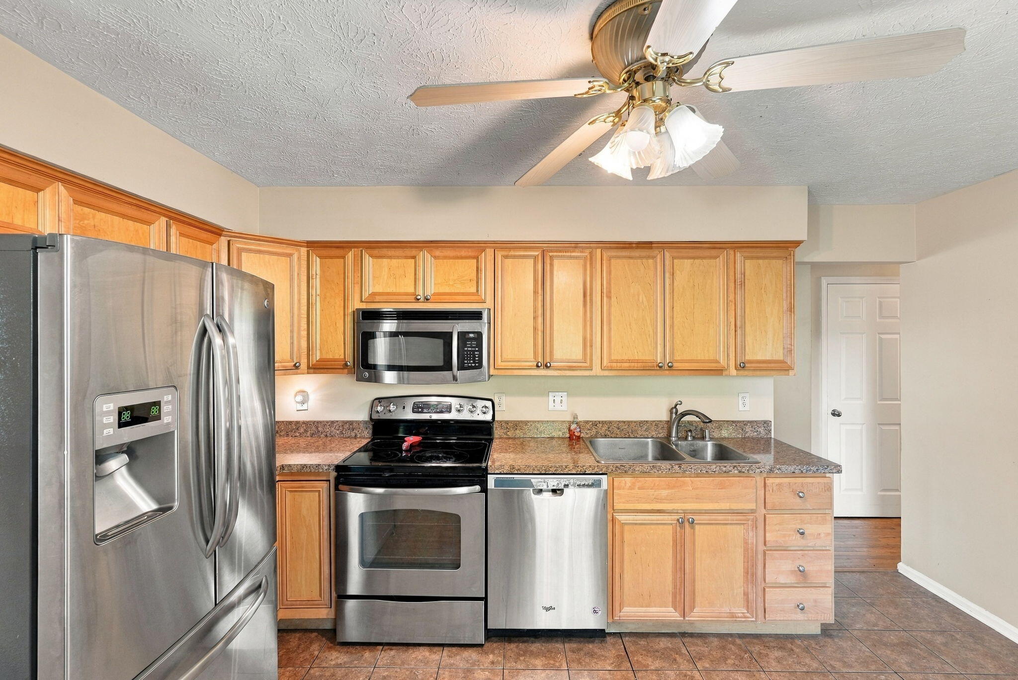 3185 Carriage Lane Property Photo 12