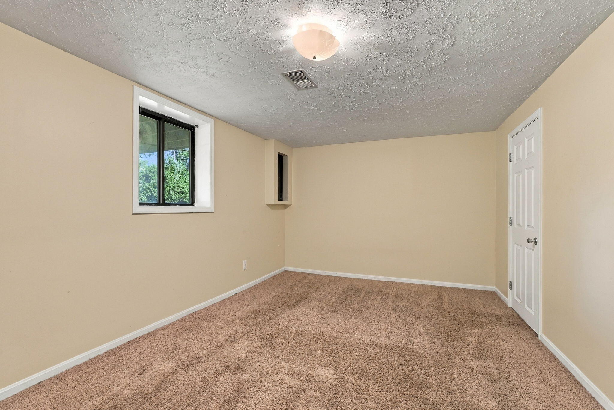 3185 Carriage Lane Property Photo 23