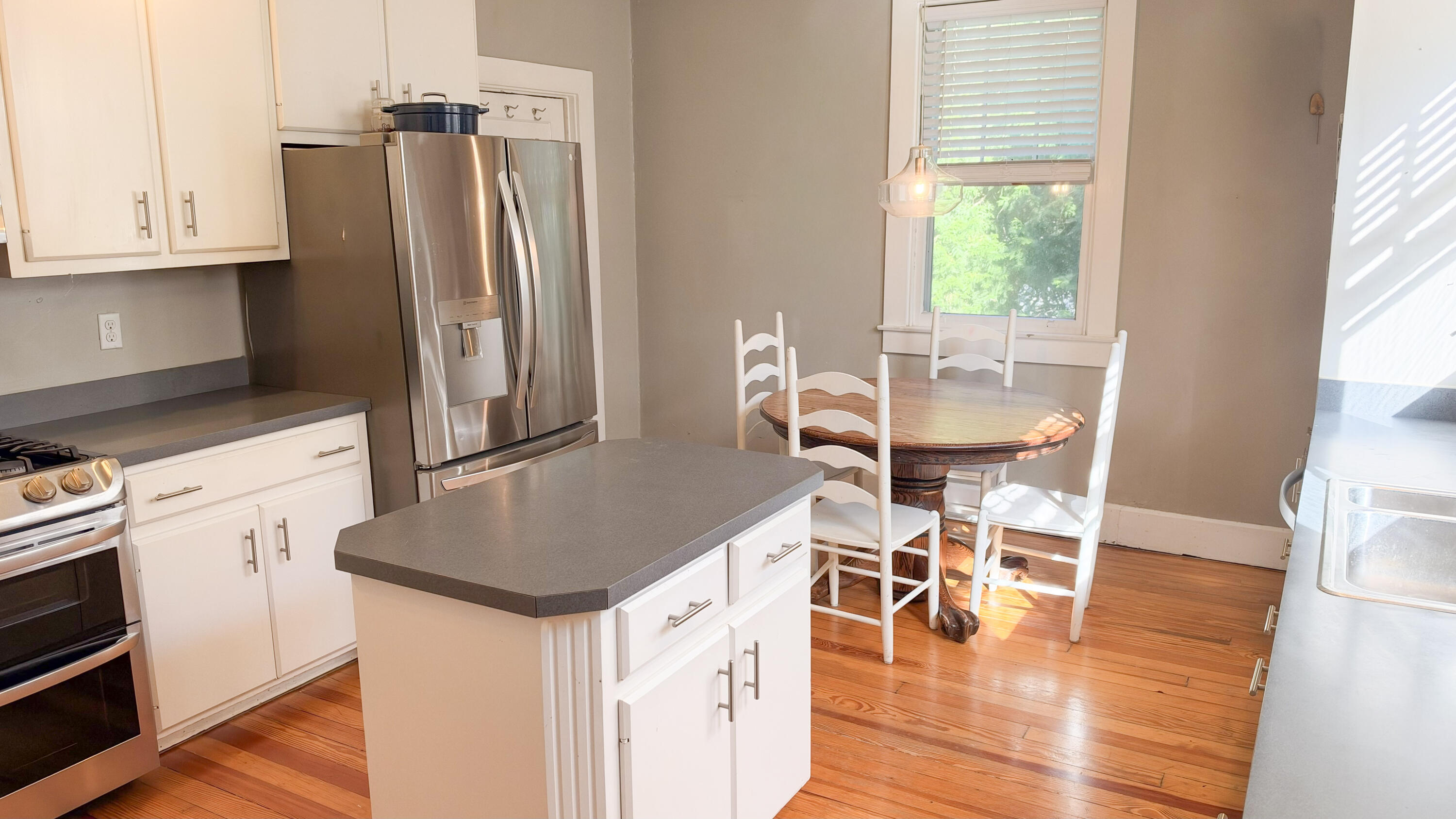 399 Ewing Street Property Photo 16
