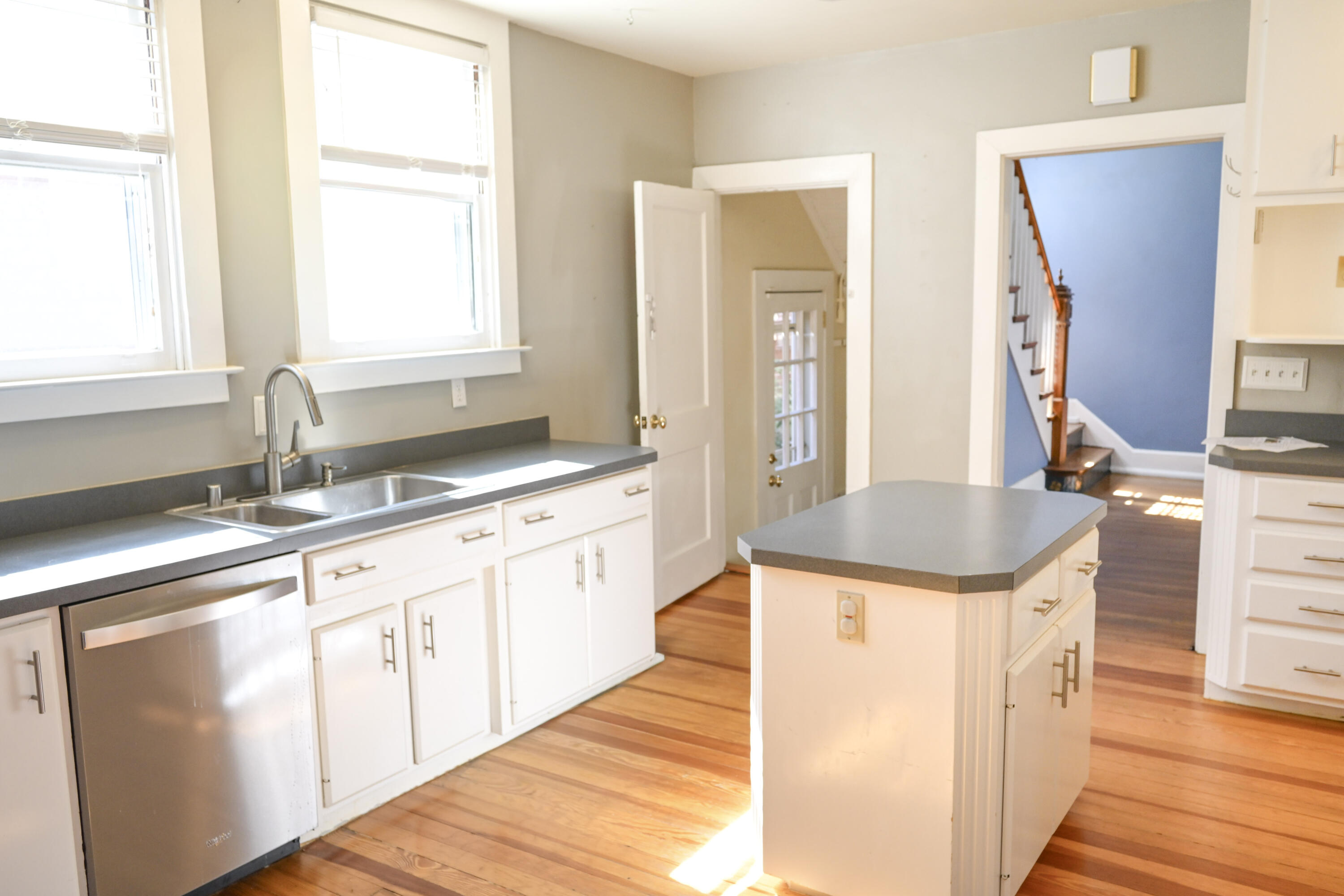 399 Ewing Street Property Photo 16