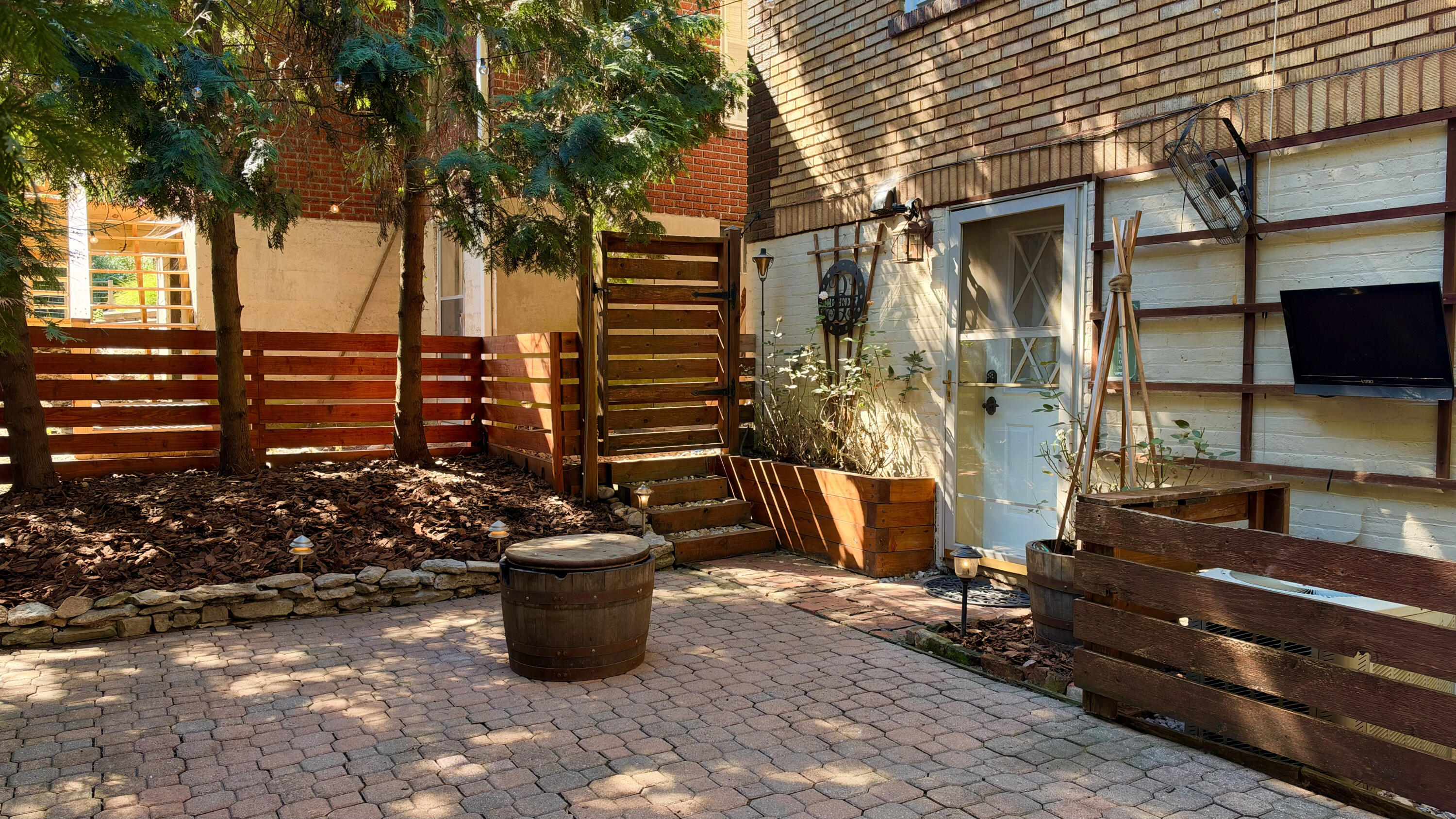 399 Ewing Street Property Photo 53