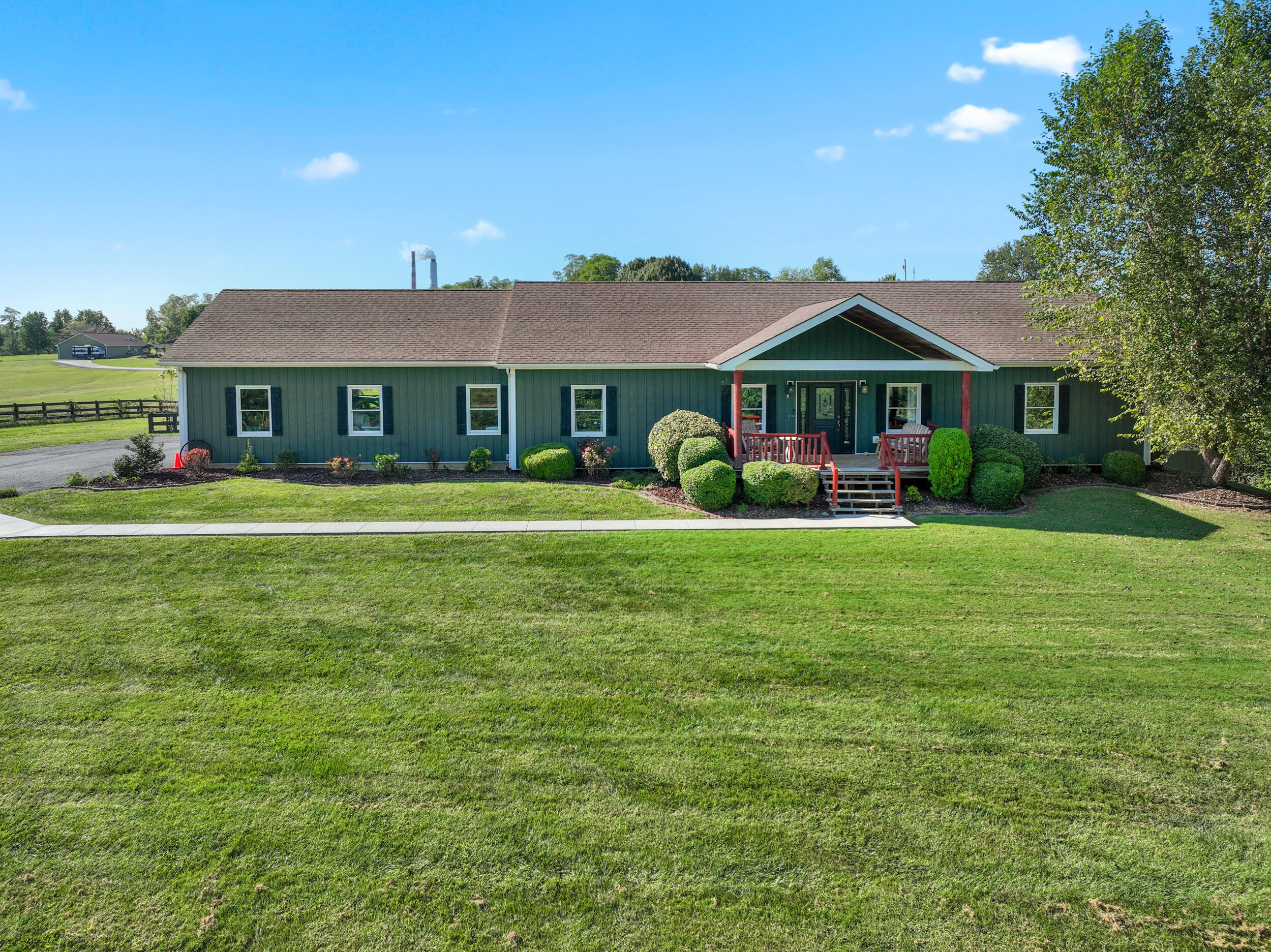 164 Ron Clar Drive Property Photo 1
