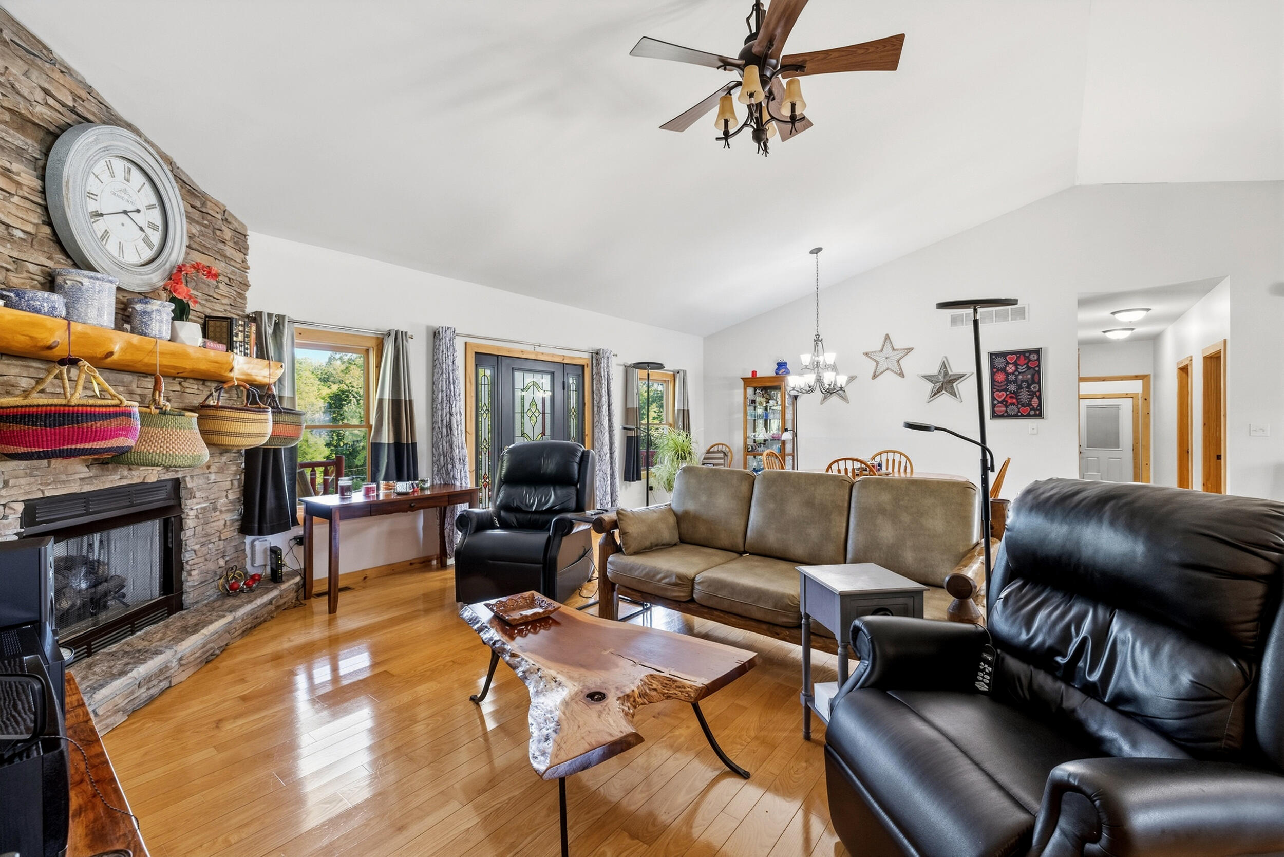 164 Ron Clar Drive Property Photo 8
