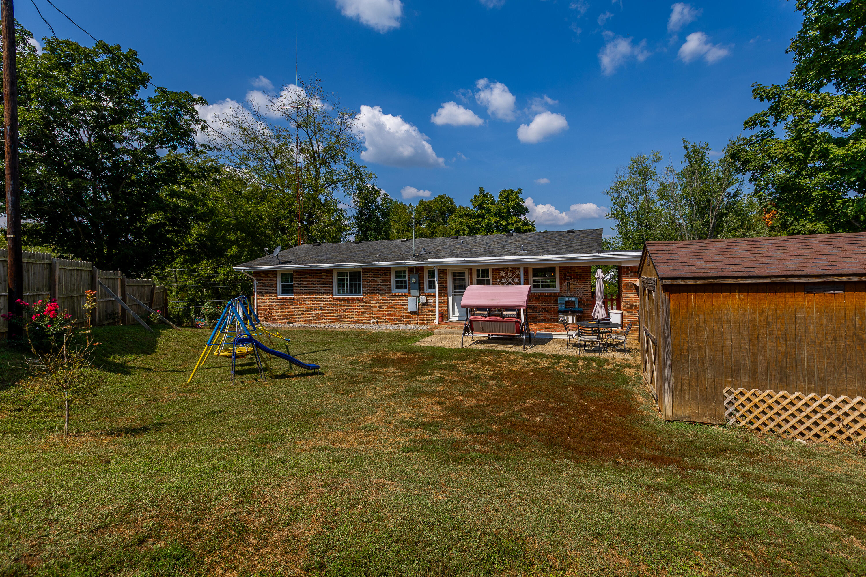 508 S Bragg Street Property Photo 32