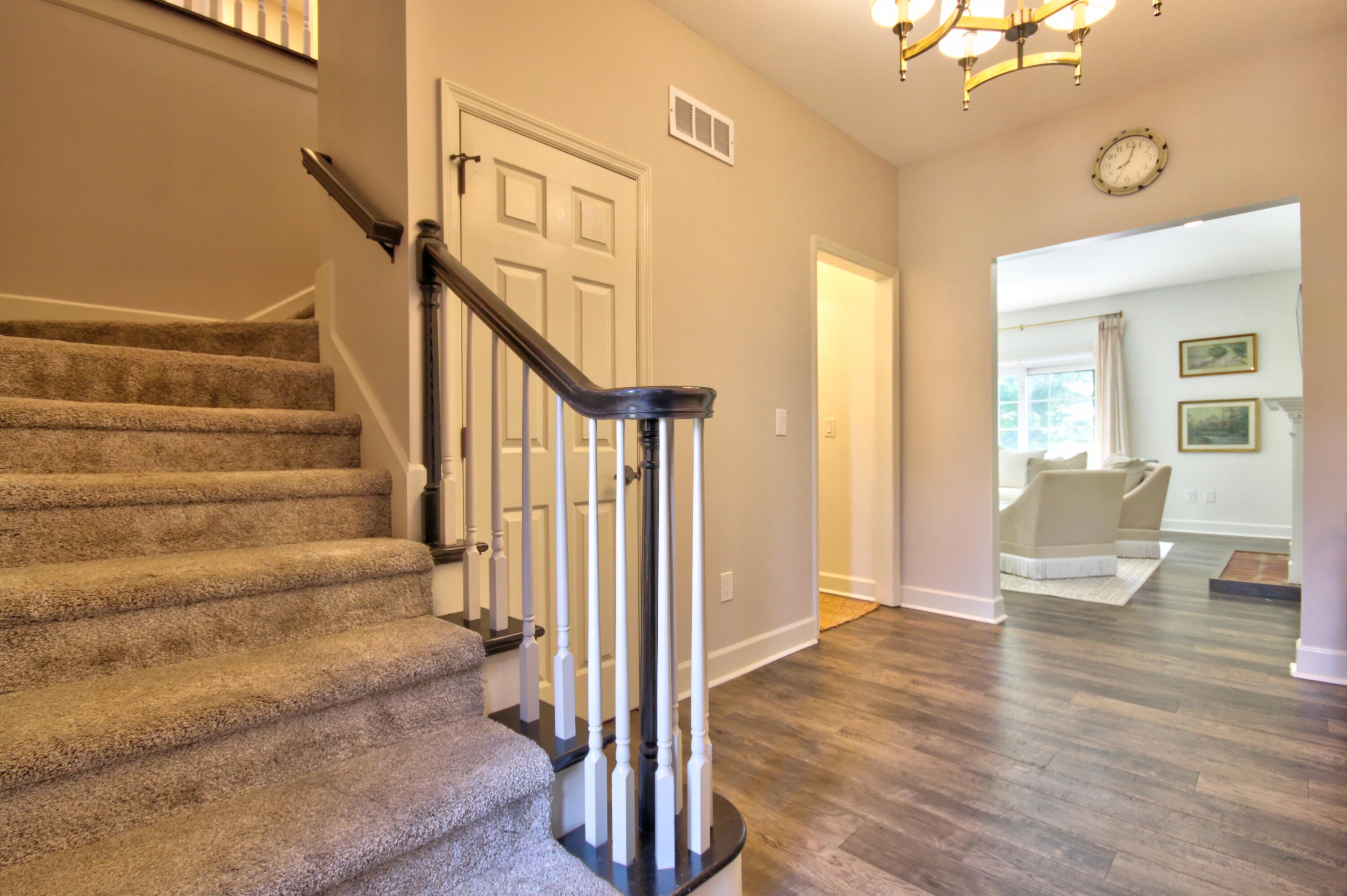 1542 Player Drive Property Photo 3