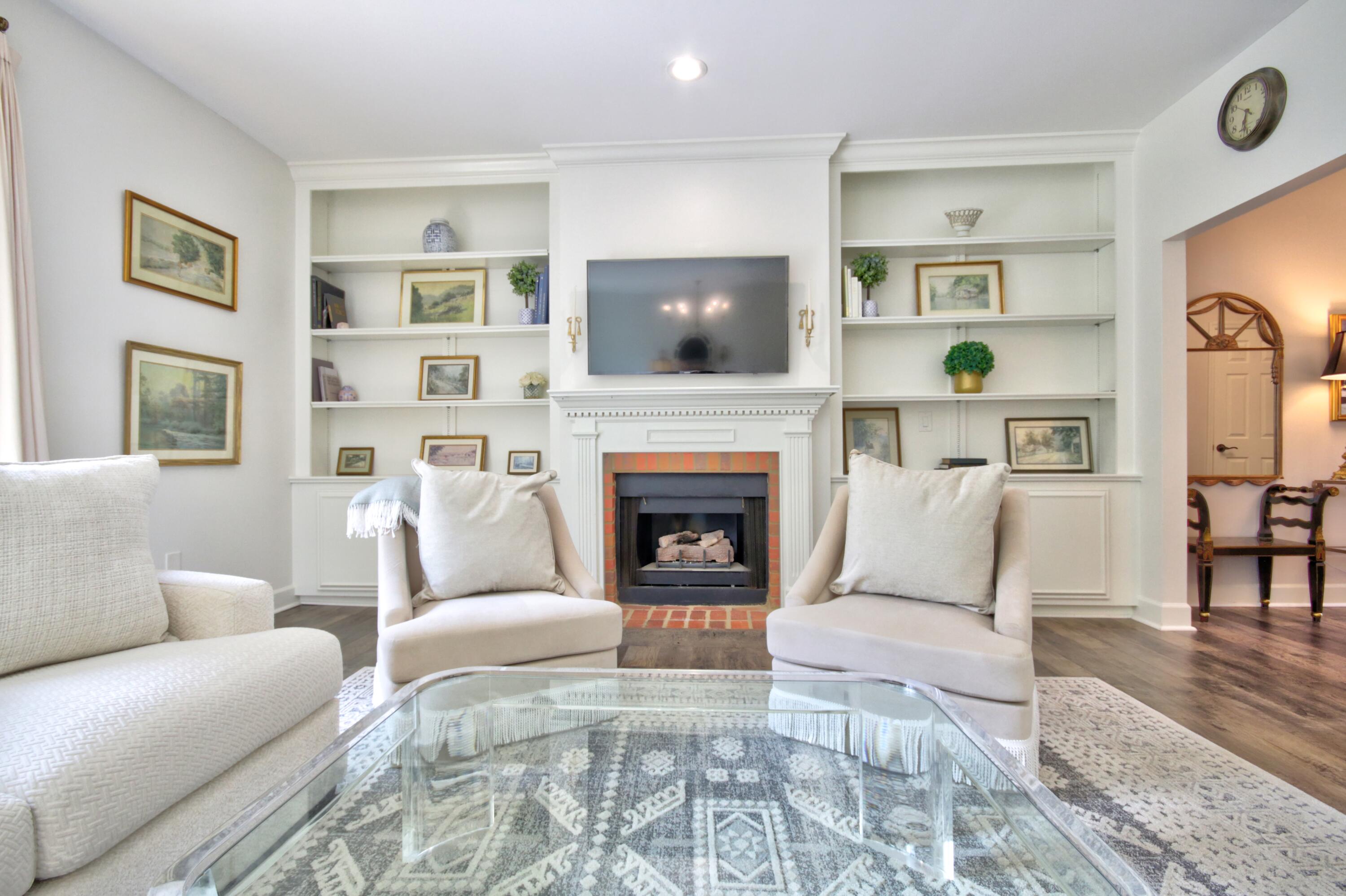 1542 Player Drive Property Photo 6