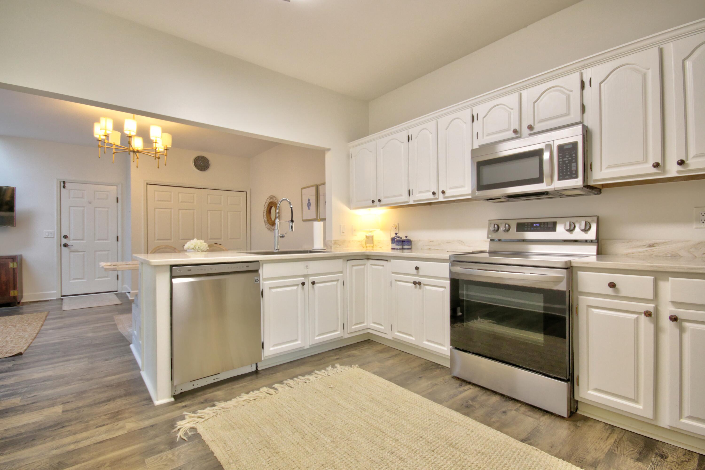 1542 Player Drive Property Photo 10