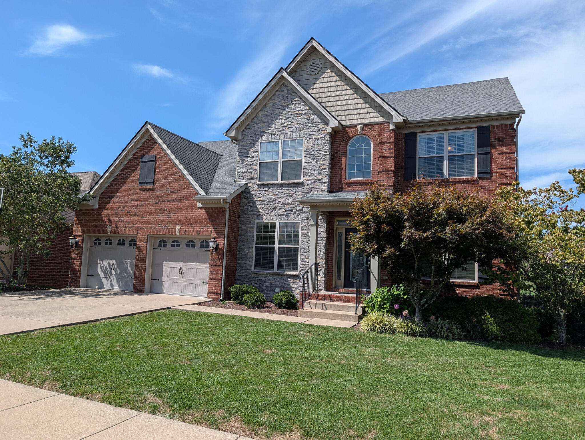 132 Sunningdale Drive Property Photo 1