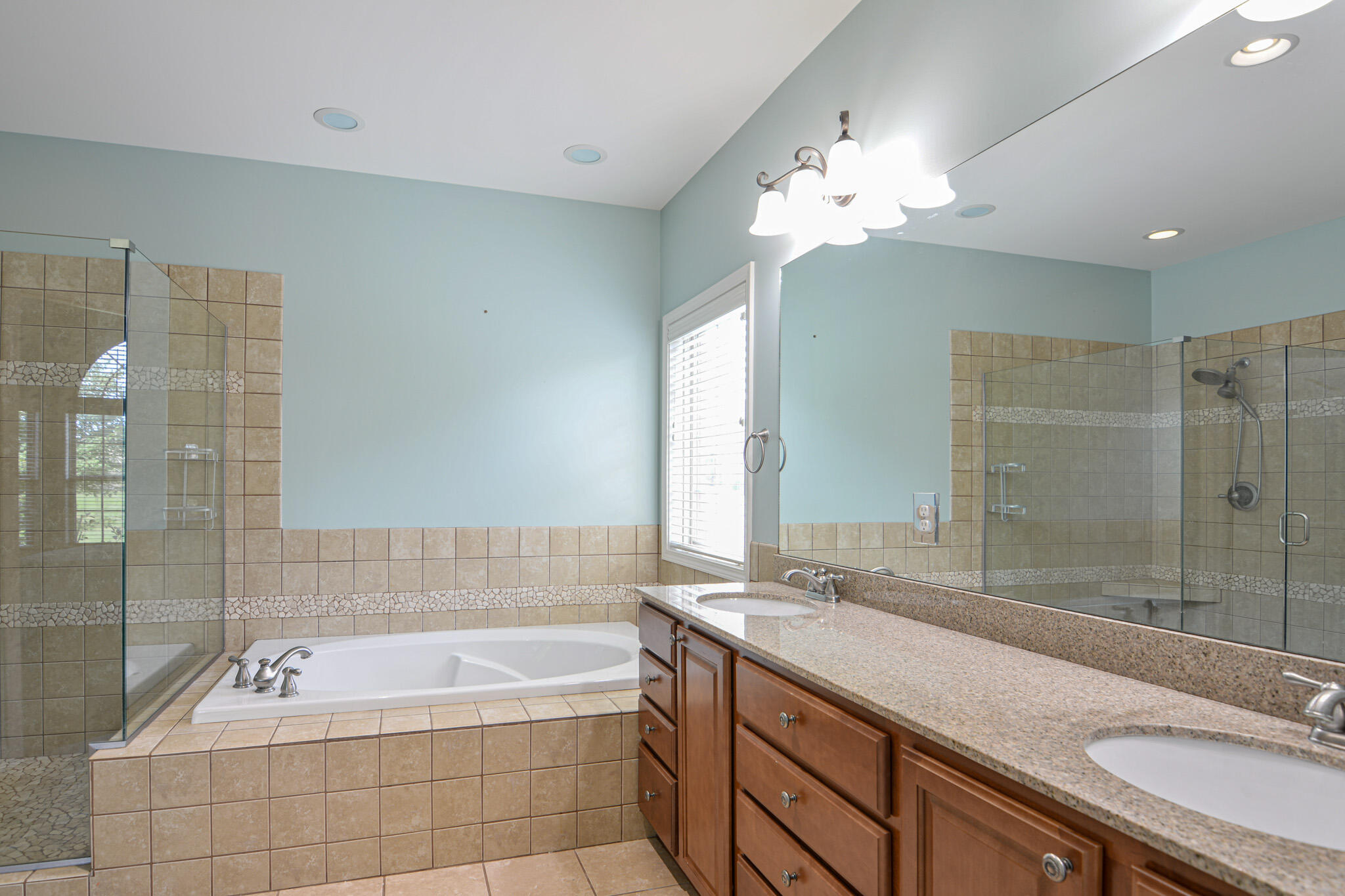 132 Sunningdale Drive Property Photo 27