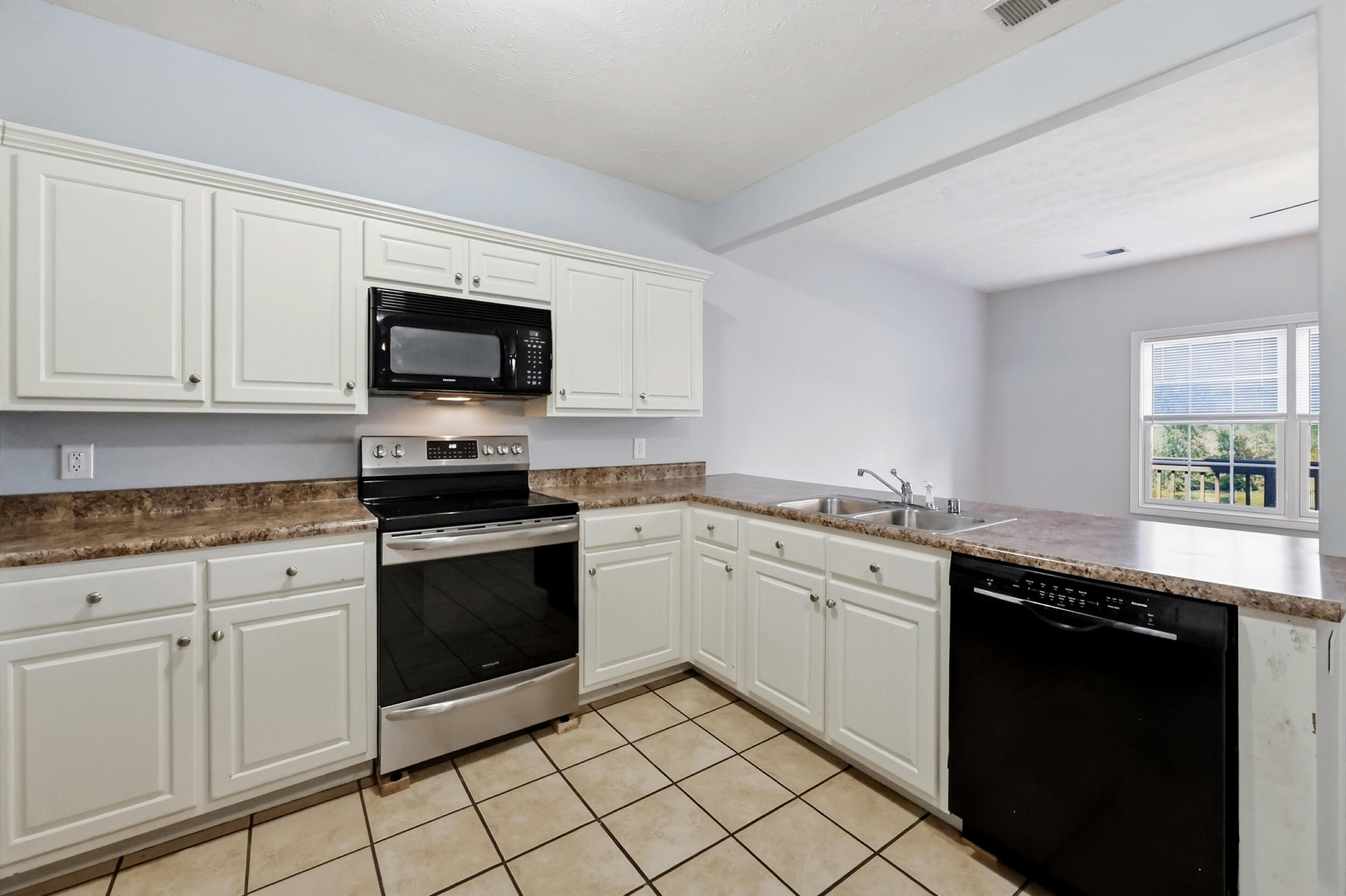 309 Faulconer Drive Property Photo 8