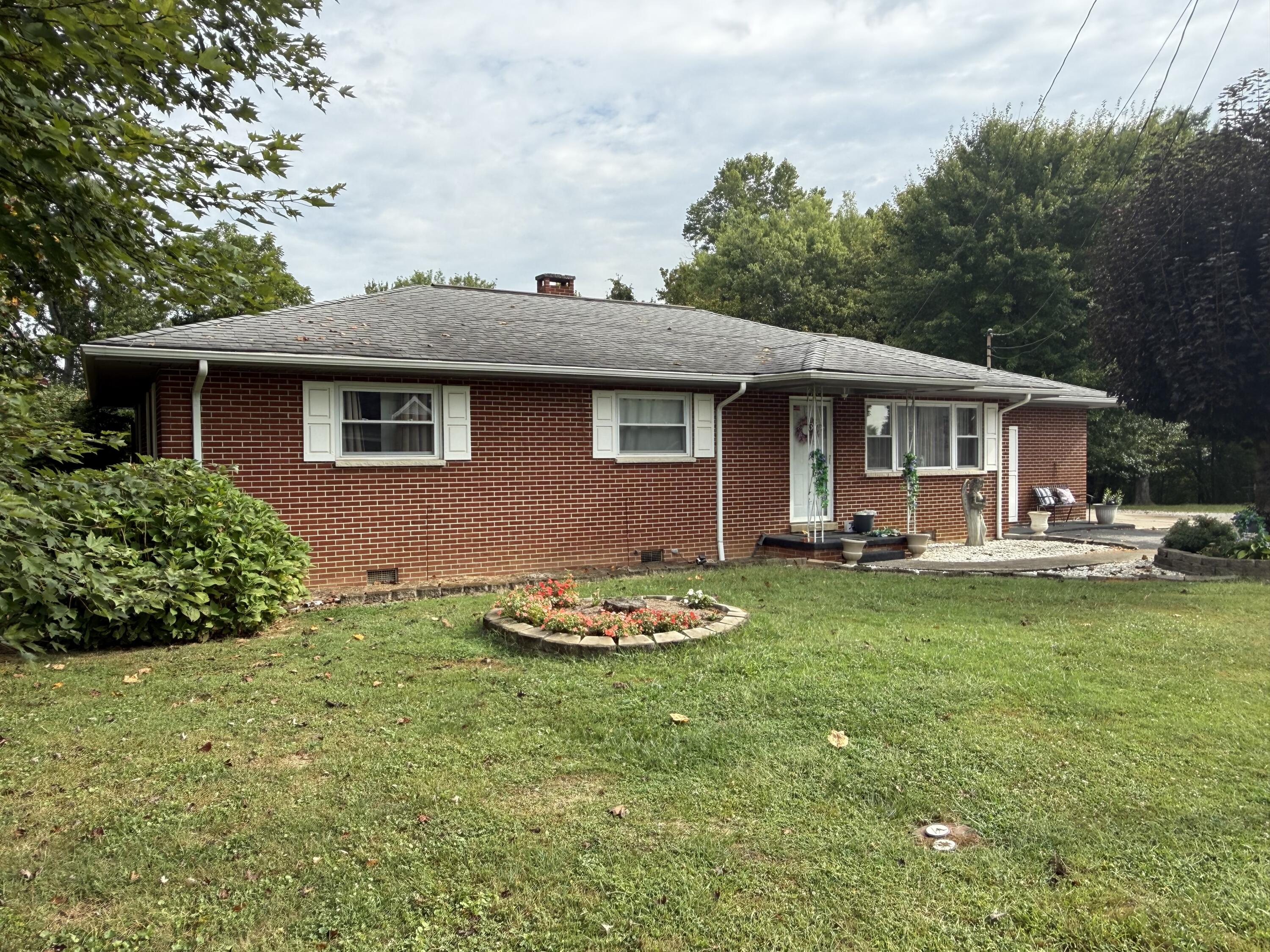 1017 N Main Street Property Photo 1