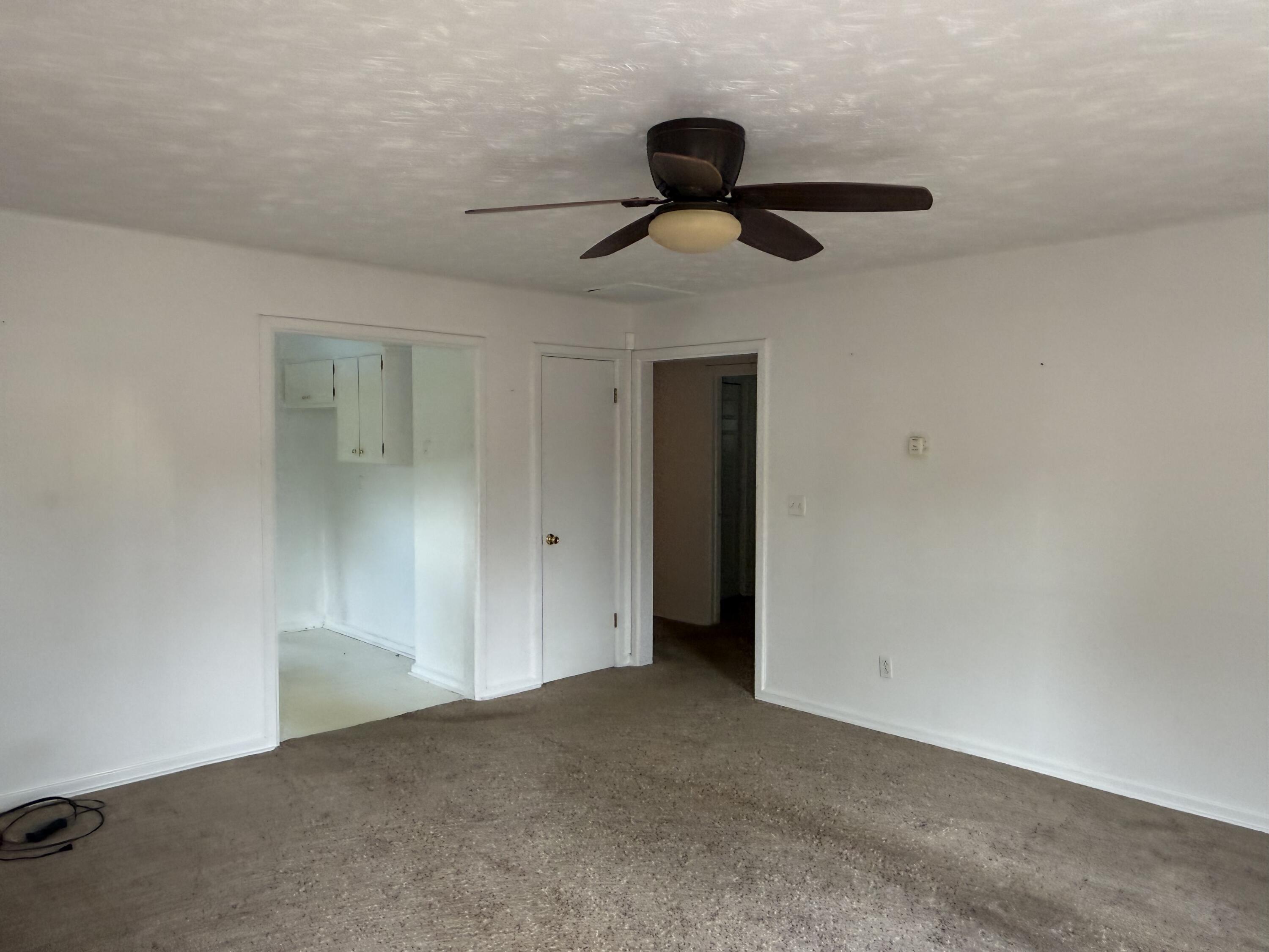 1017 N Main Street Property Photo 17
