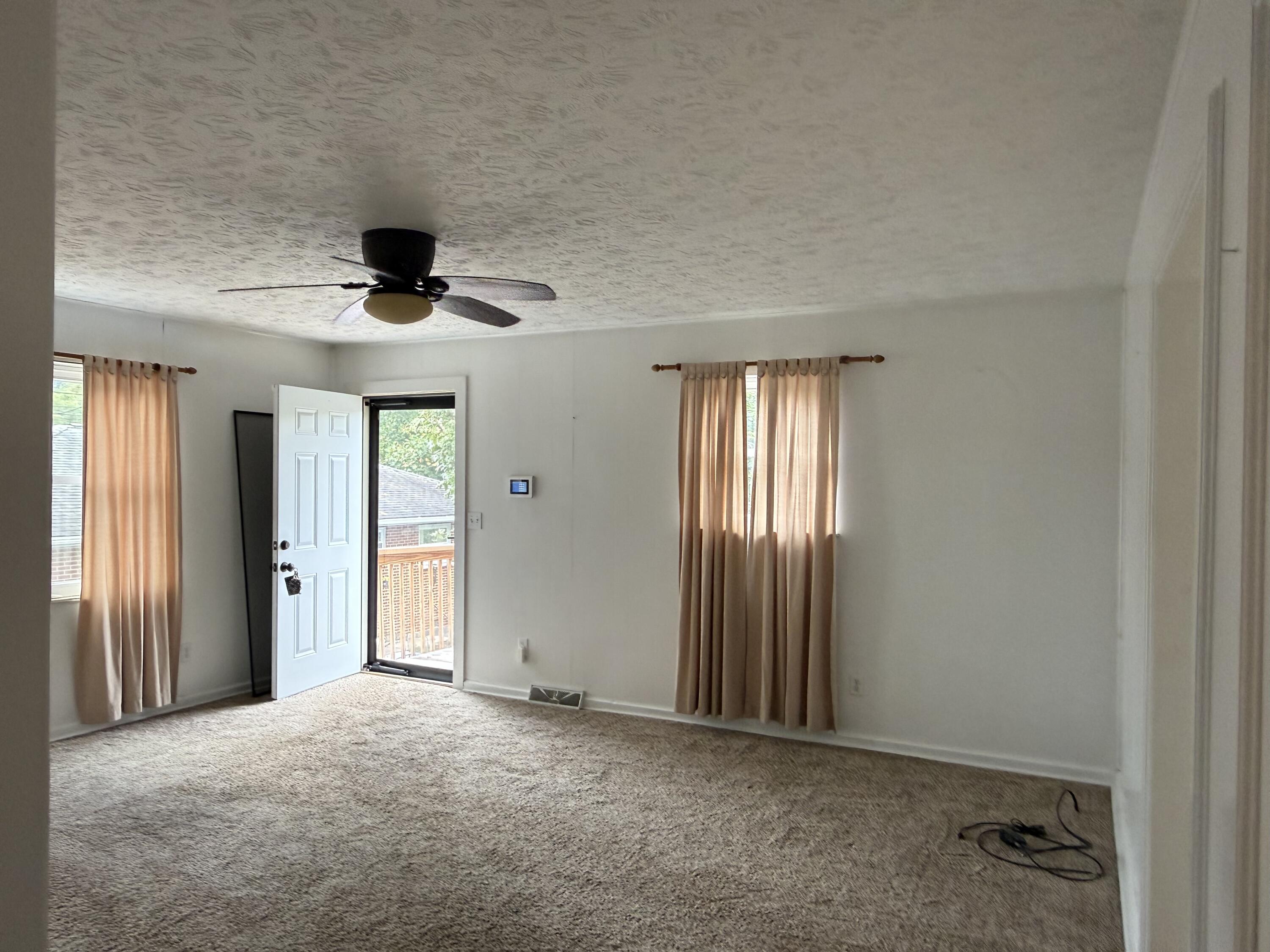 1017 N Main Street Property Photo 18