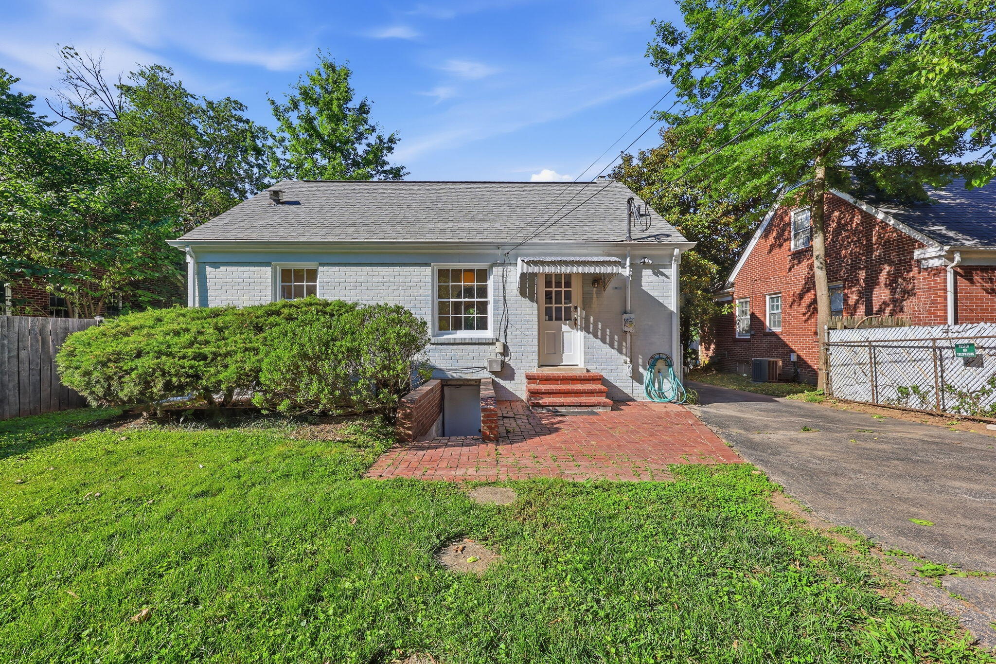 220 Barberry Lane Property Photo 43