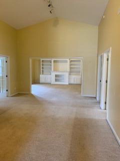 2068 Polk Lane Property Photo 4