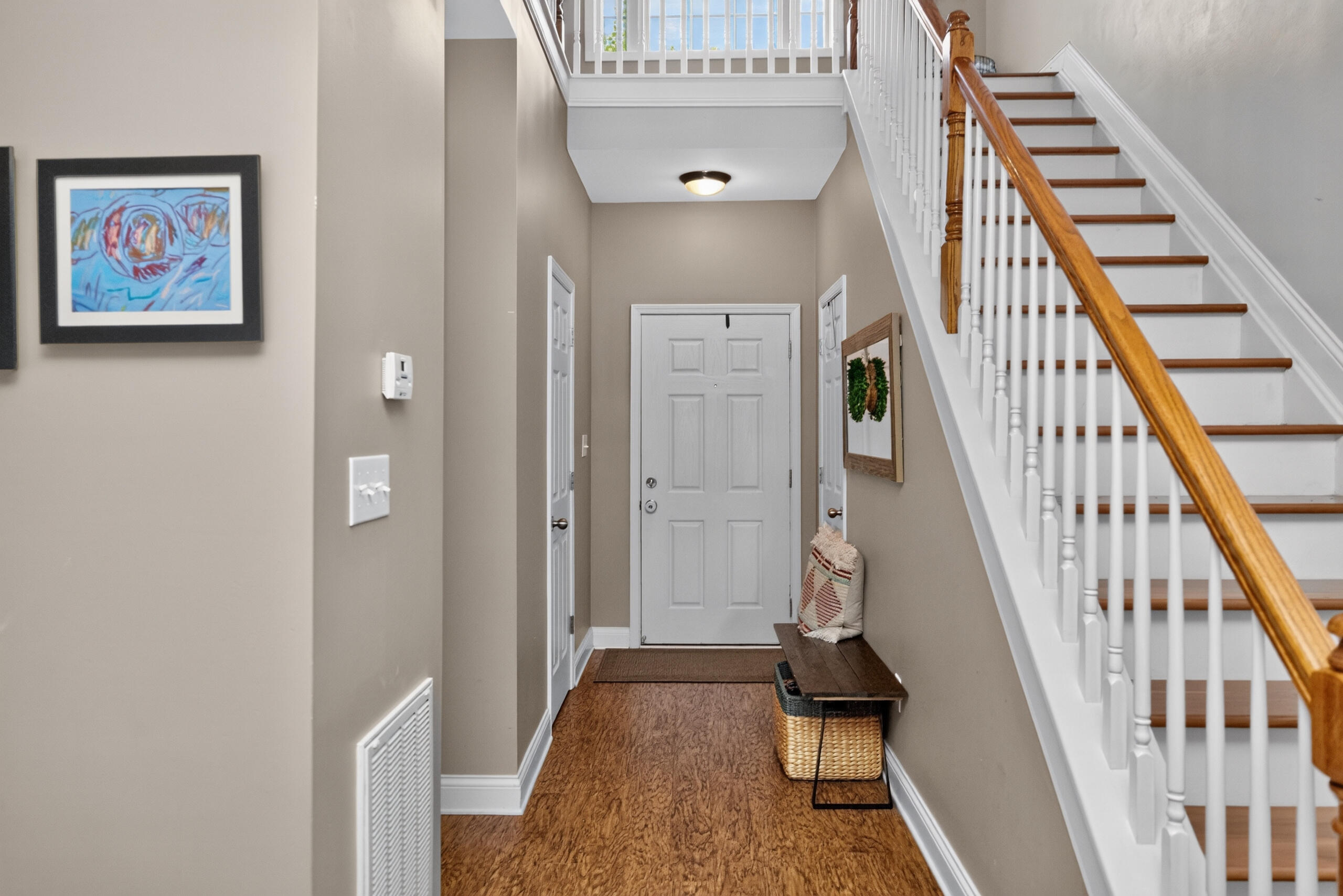 564 Lanarkshire Place Property Photo 3