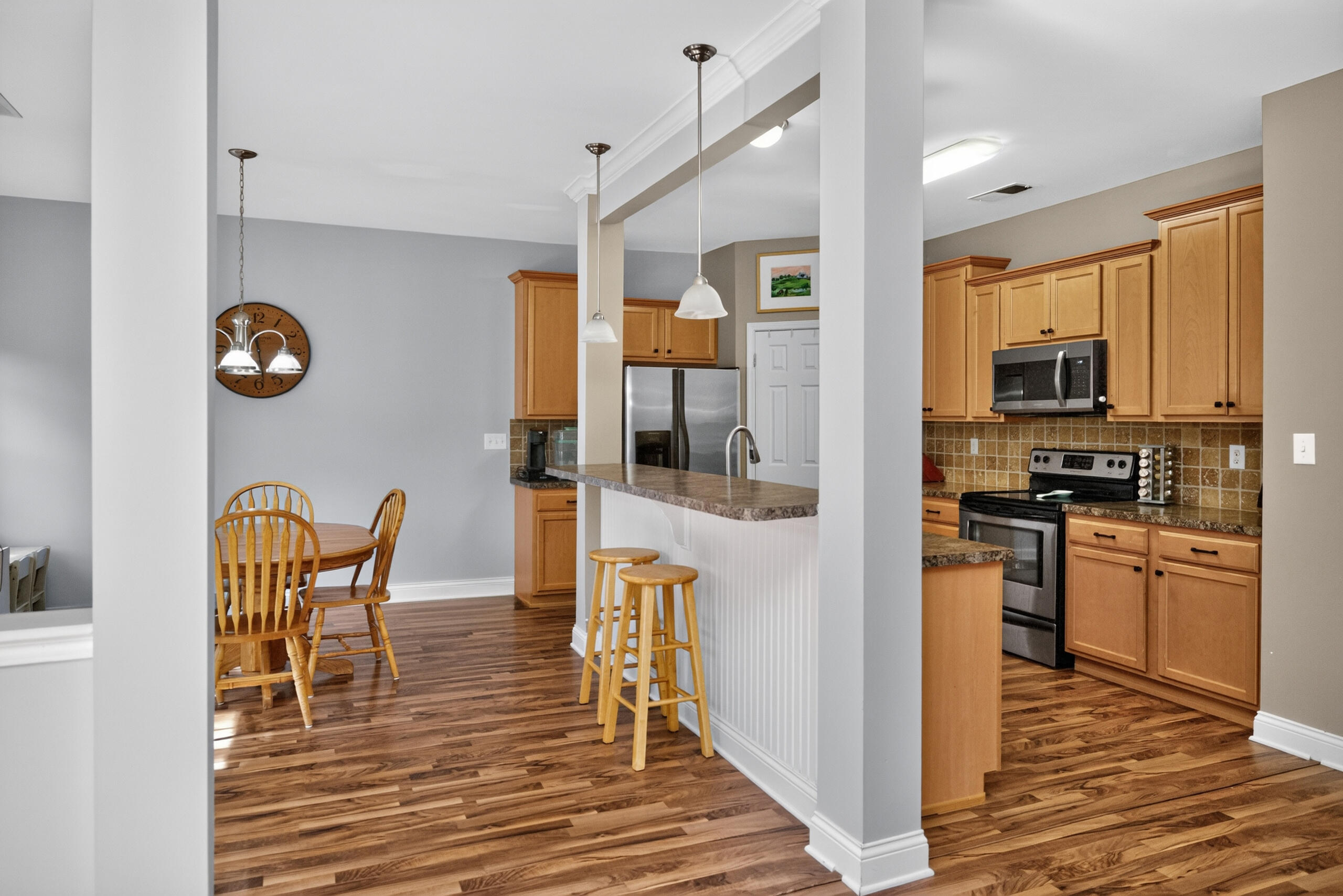 564 Lanarkshire Place Property Photo 7