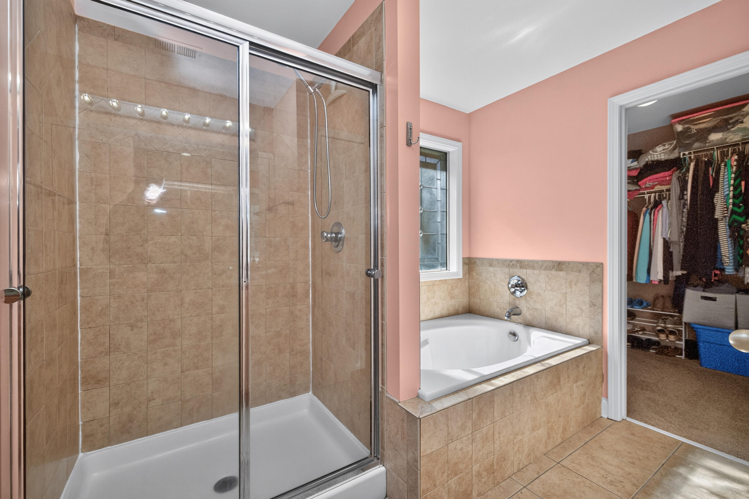 564 Lanarkshire Place Property Photo 18