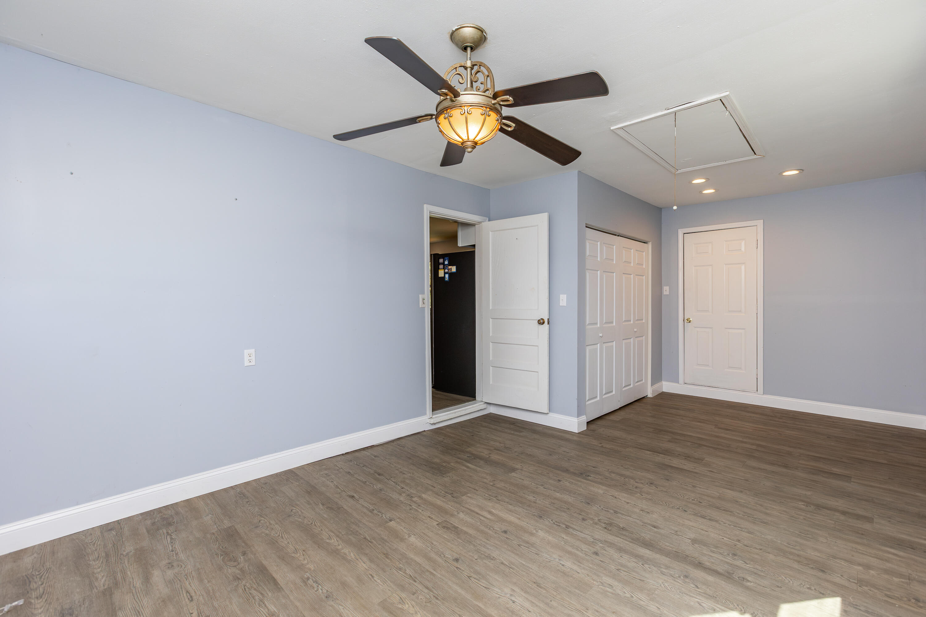 2408 Todd Street Property Photo 24