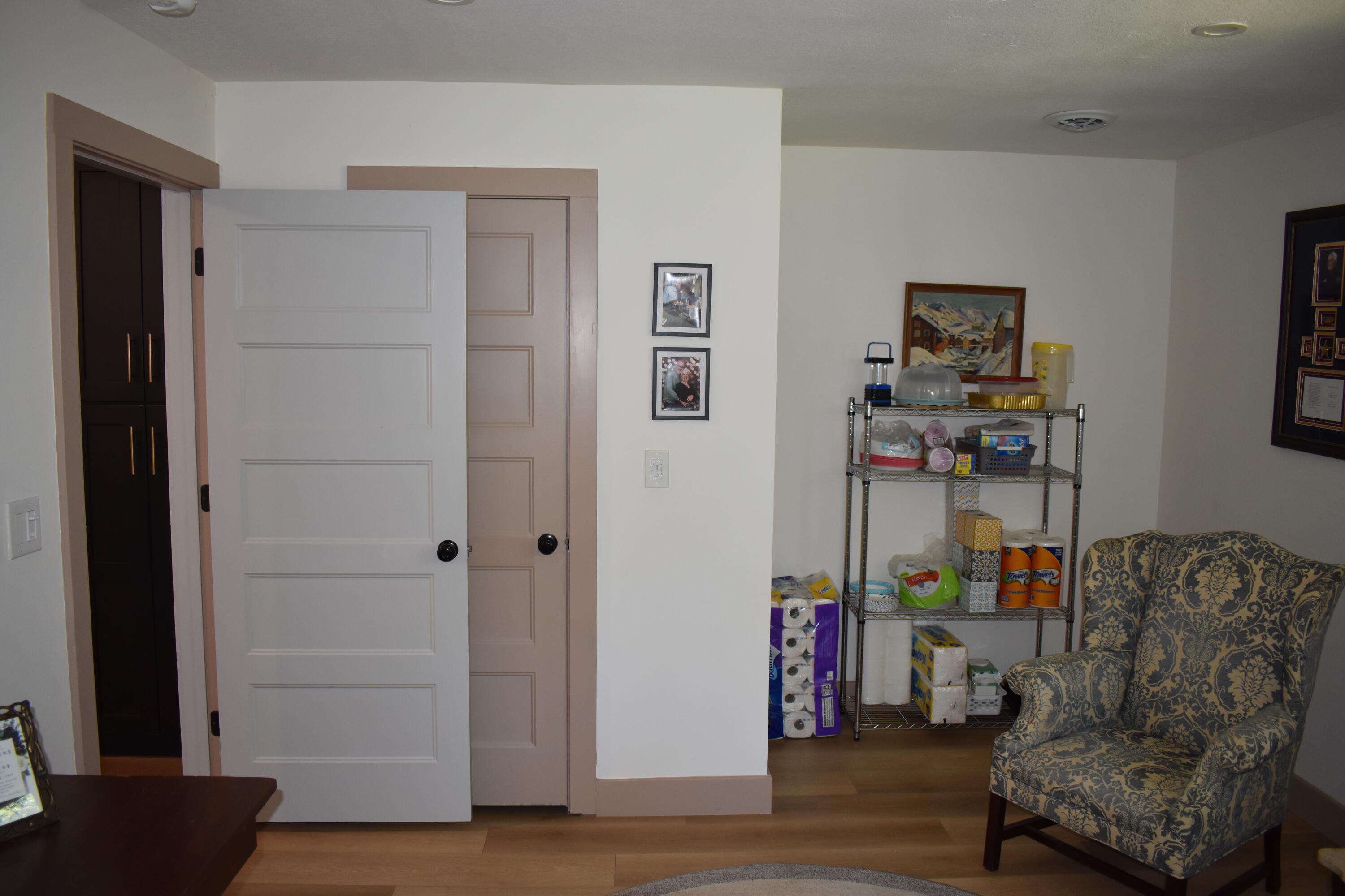 4350 Wellingborough Lane Property Photo 5