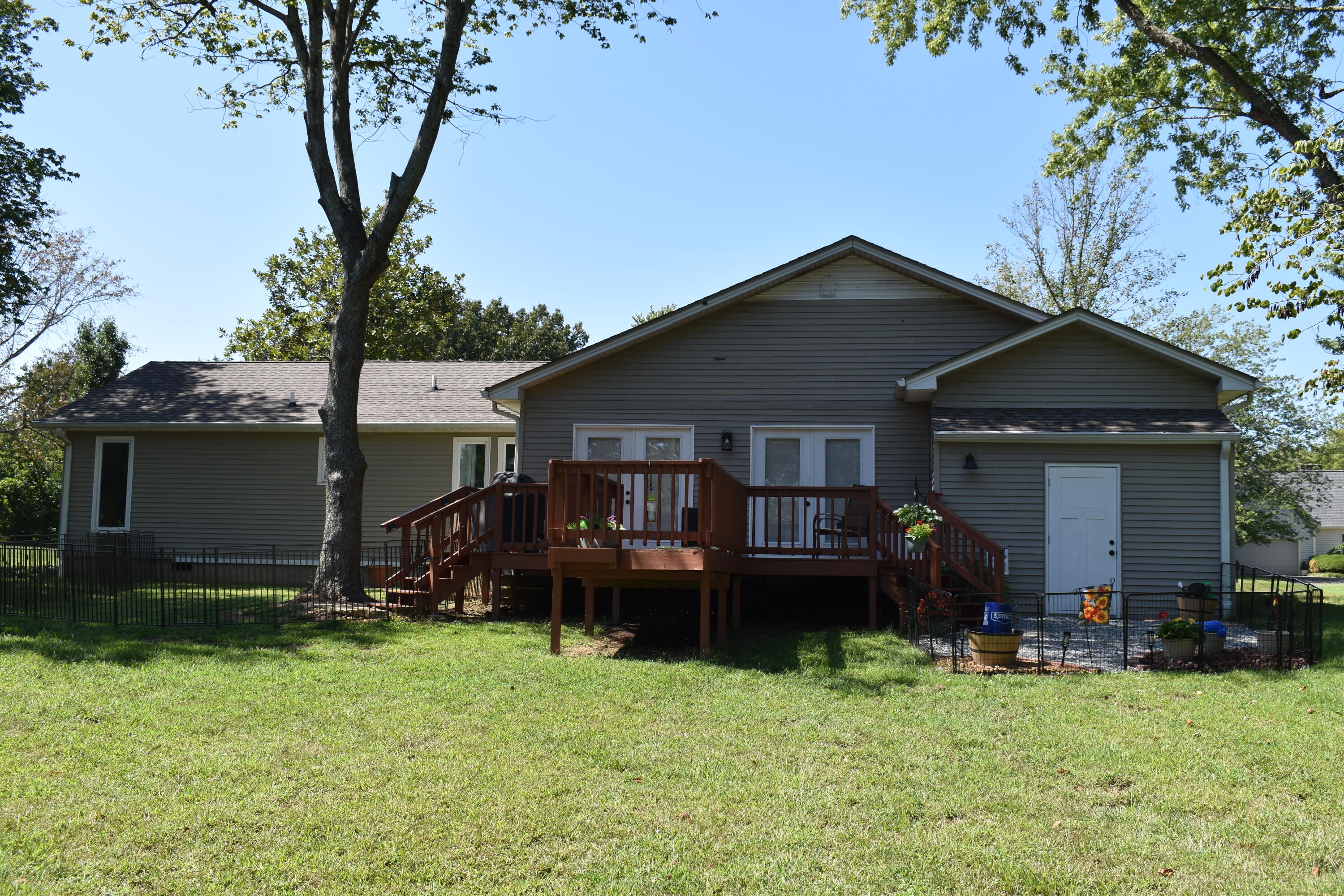 4350 Wellingborough Lane Property Photo 28