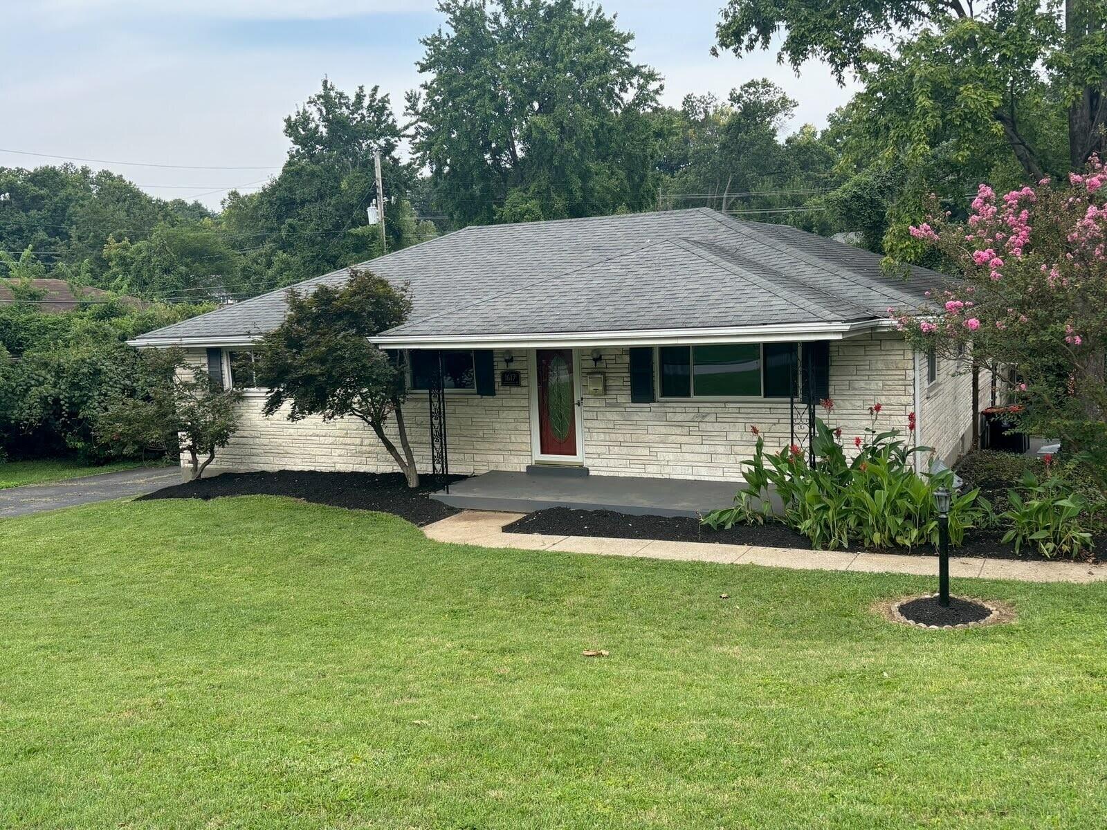 1617 Whippoorwill Road Property Photo 1