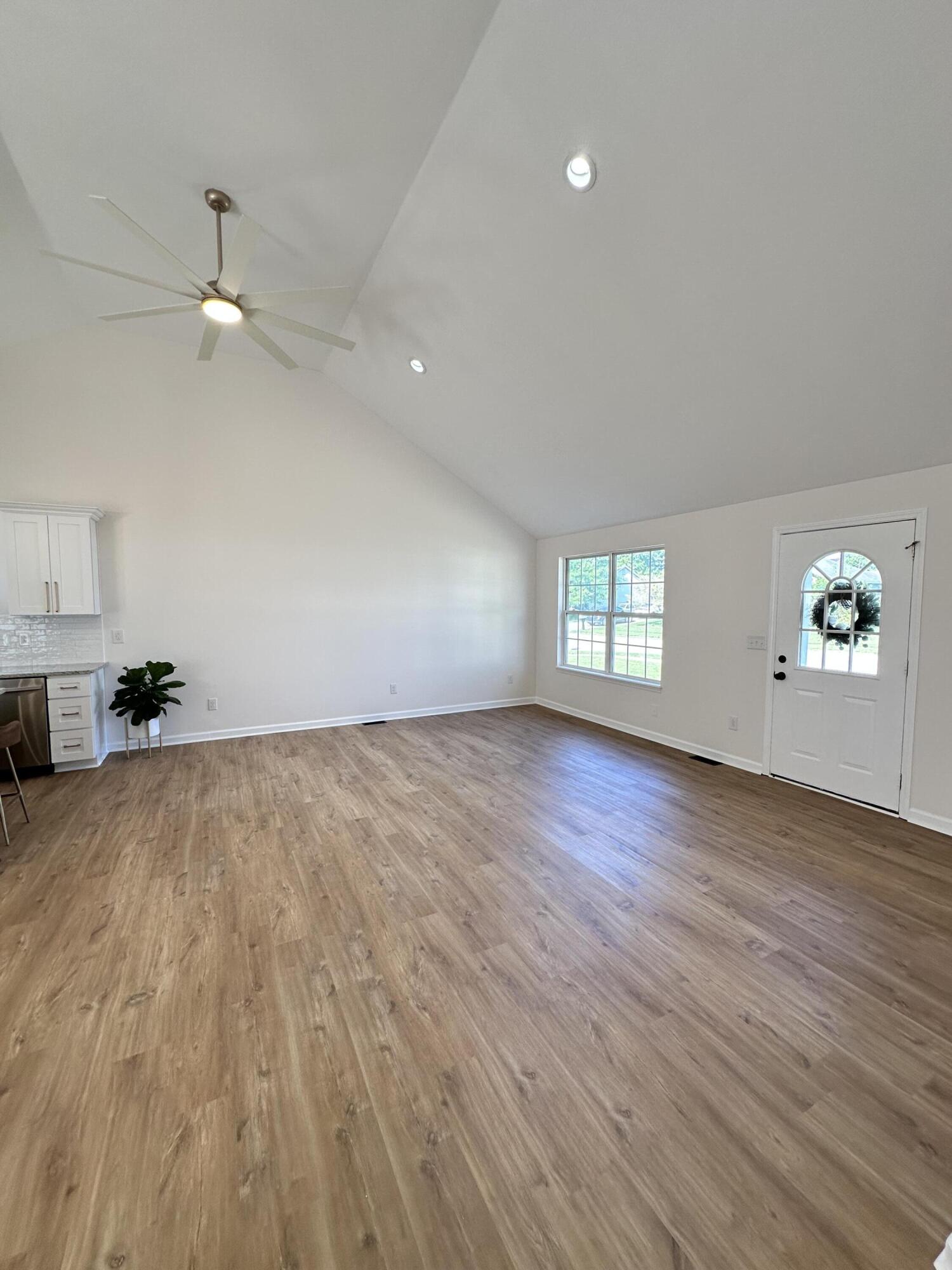 350 Eagle Drive Property Photo 10
