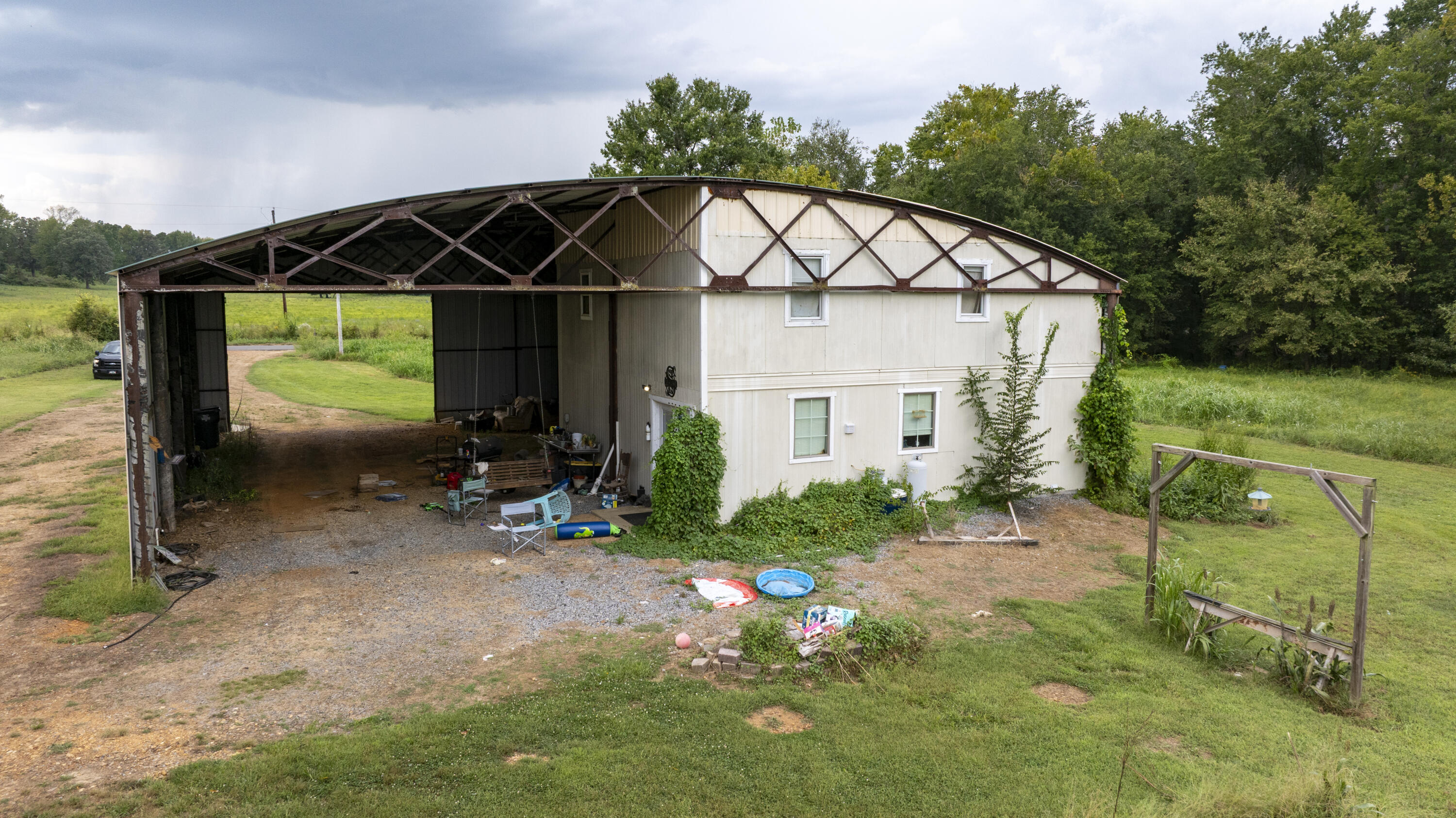 1360 Osborne Property Photo 9