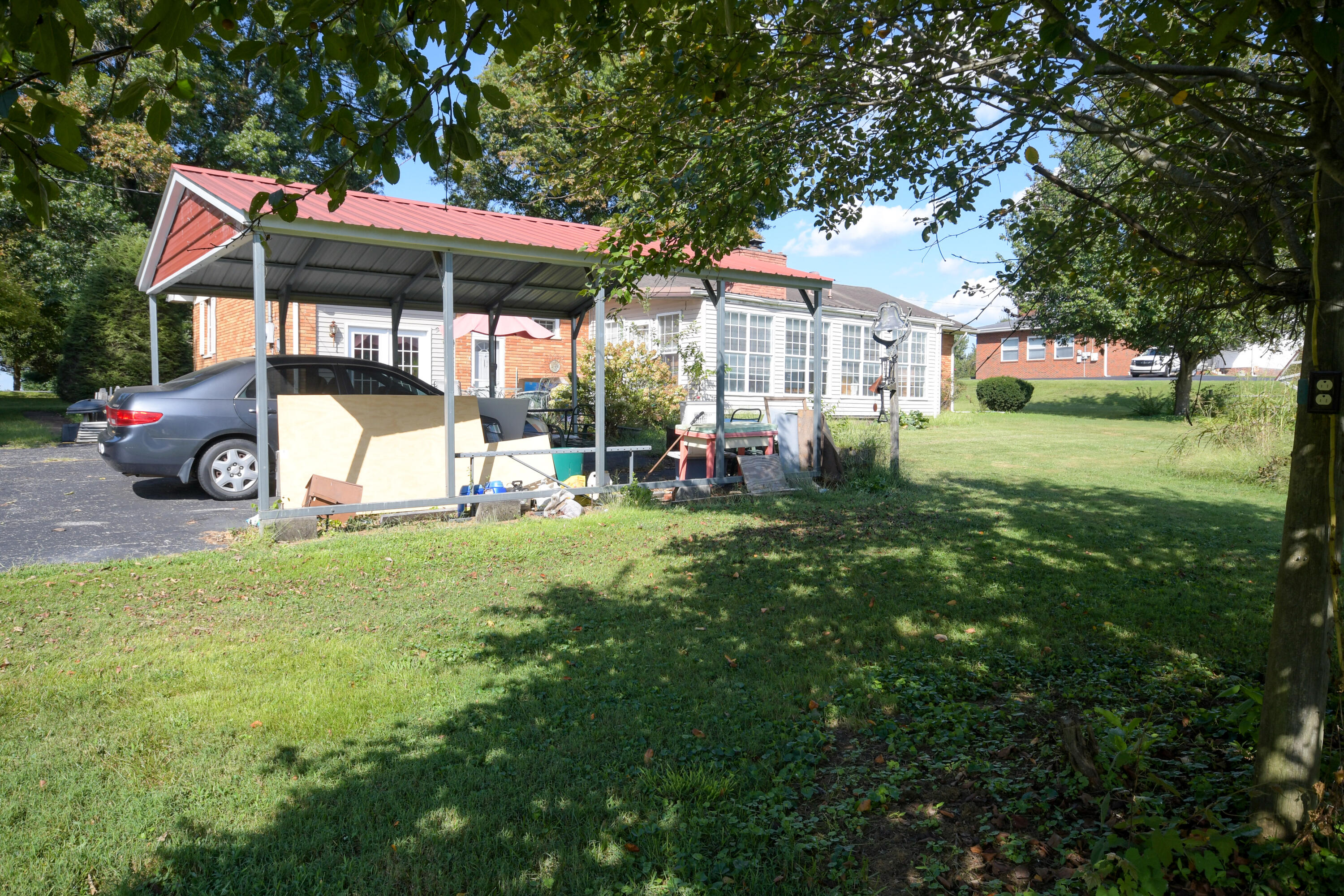 1310 Osborne Road Property Photo 8