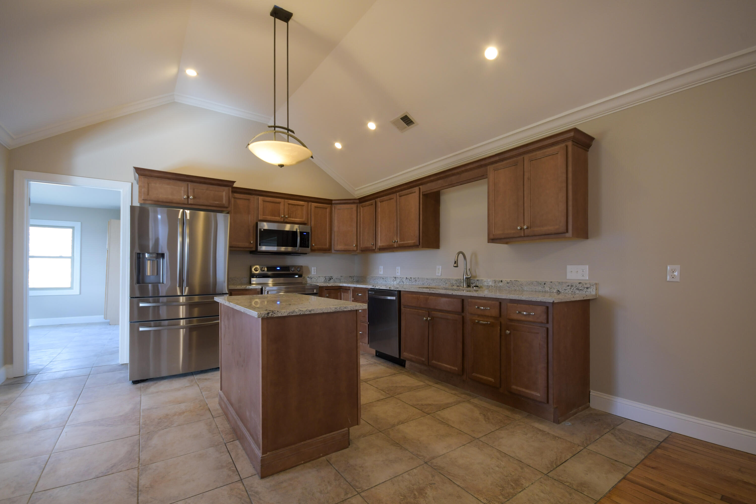 4635 Camargo Road Property Photo 14