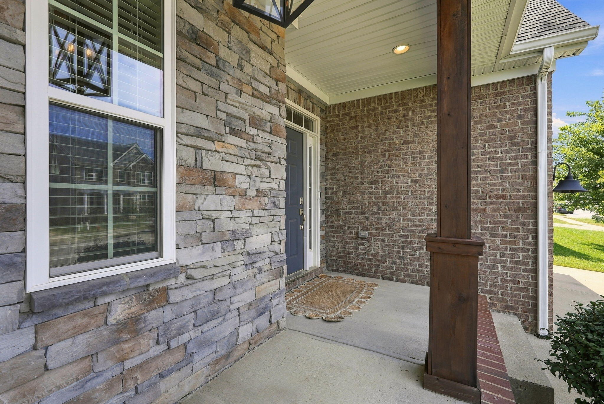 160 Rowanberry Drive Property Photo 6