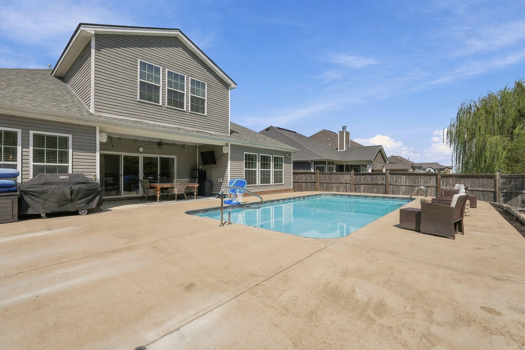 160 Rowanberry Drive Property Photo 49