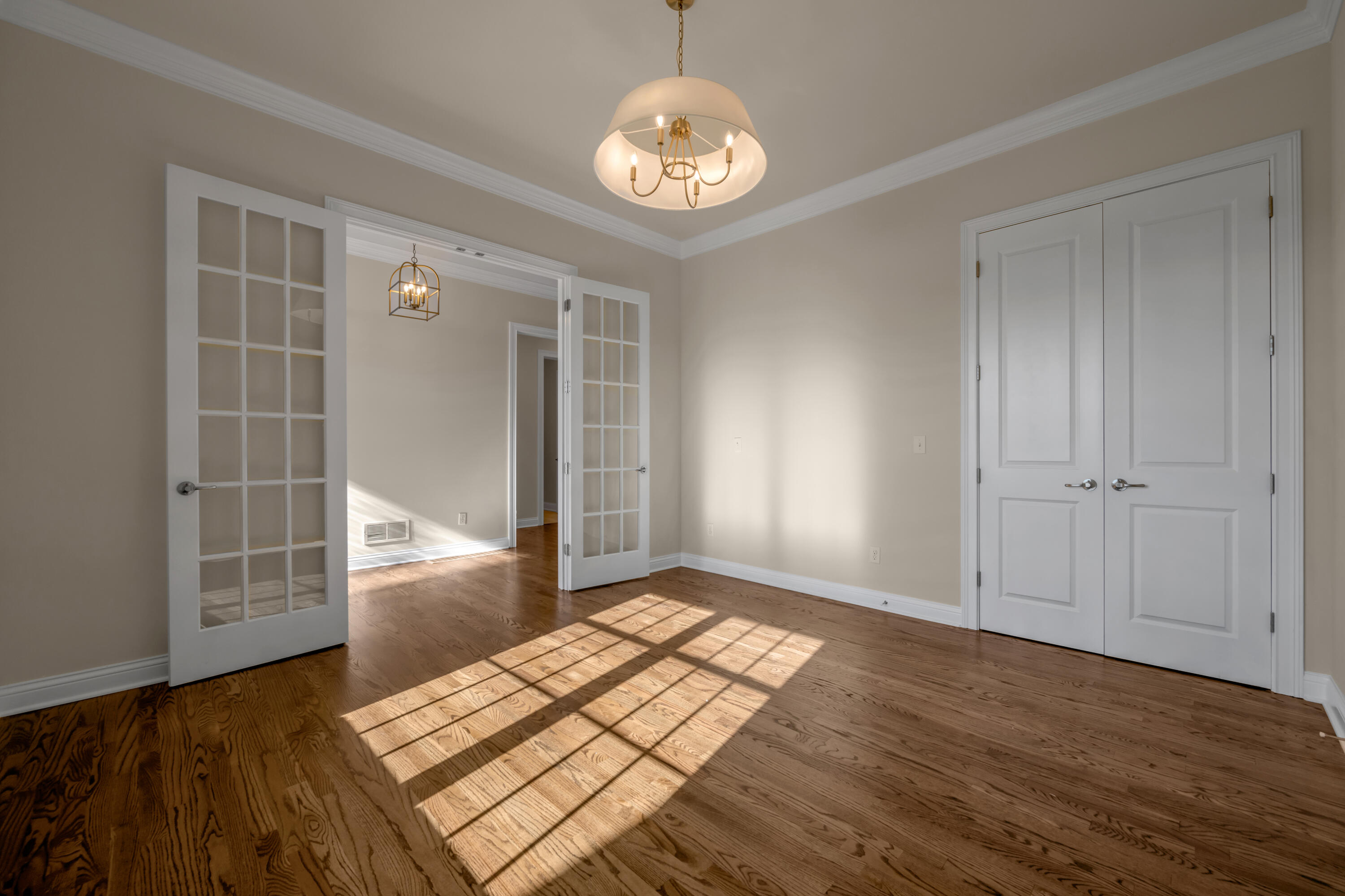 372 Weston Park Property Photo 6