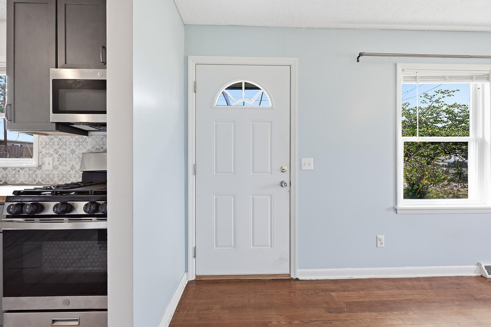 309 High Street Property Photo 5