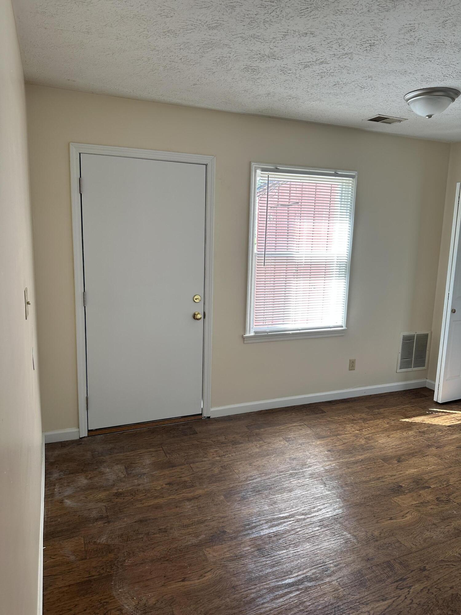 165 Landings Drive Property Photo 5